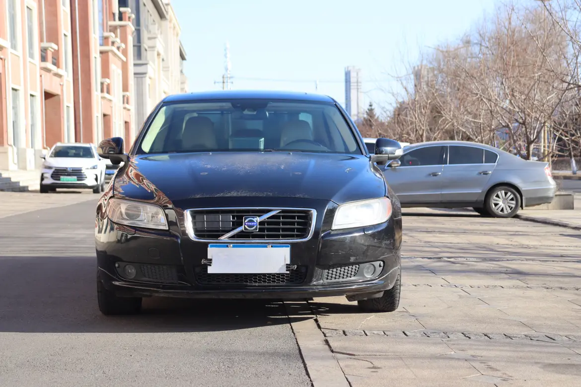 Volvo S80  из Китая