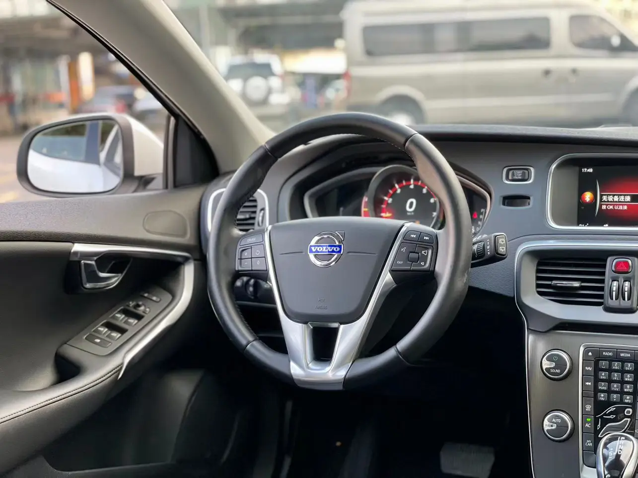 Volvo V40  из Китая