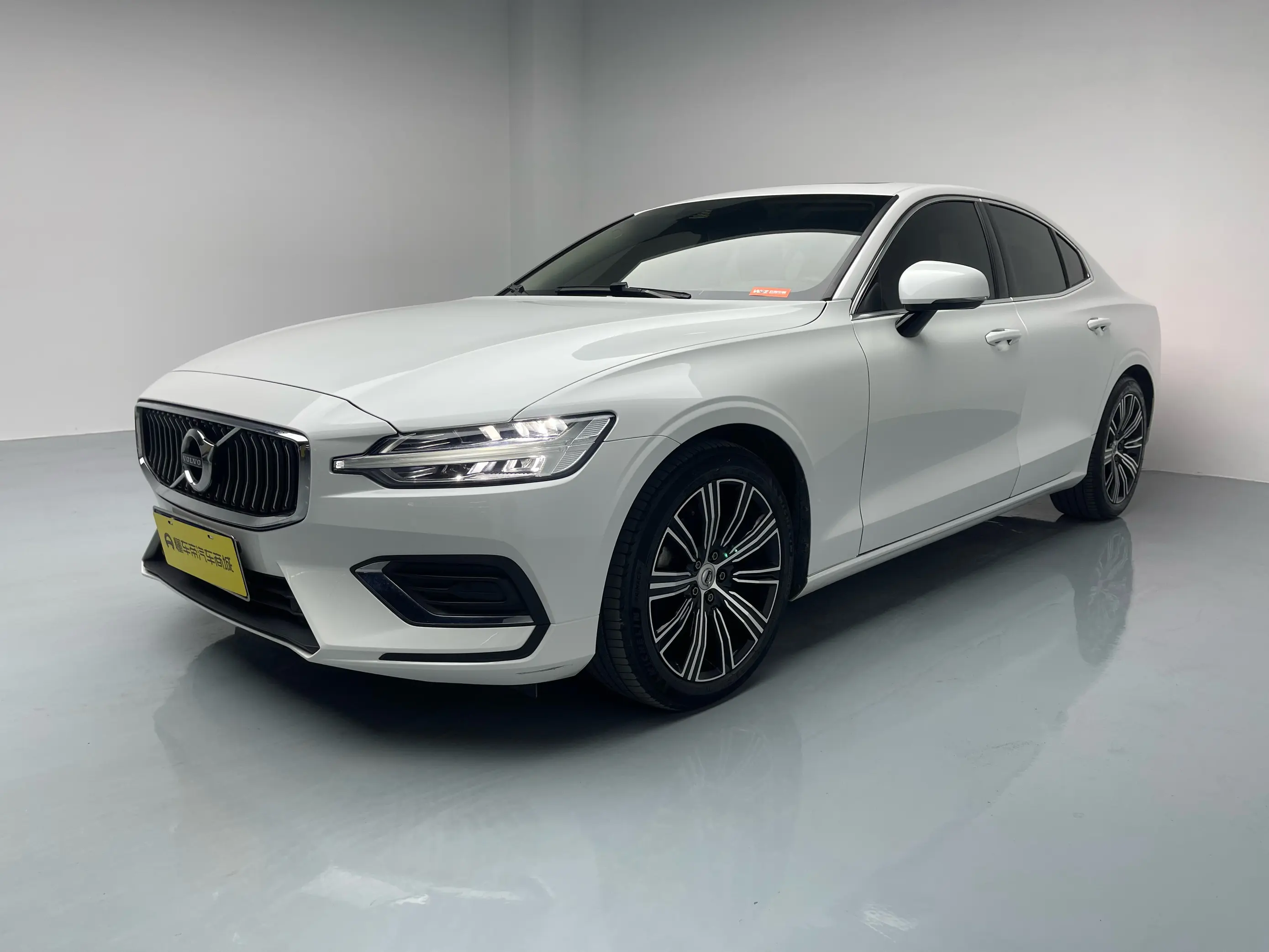 Volvo S60  из Китая