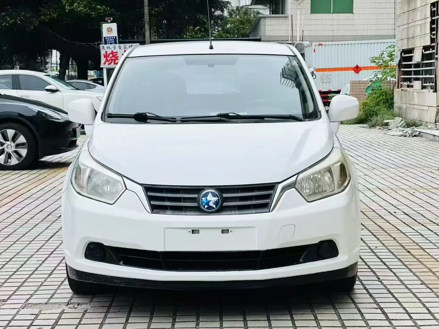 Kai Chen Venucia R50  из Китая