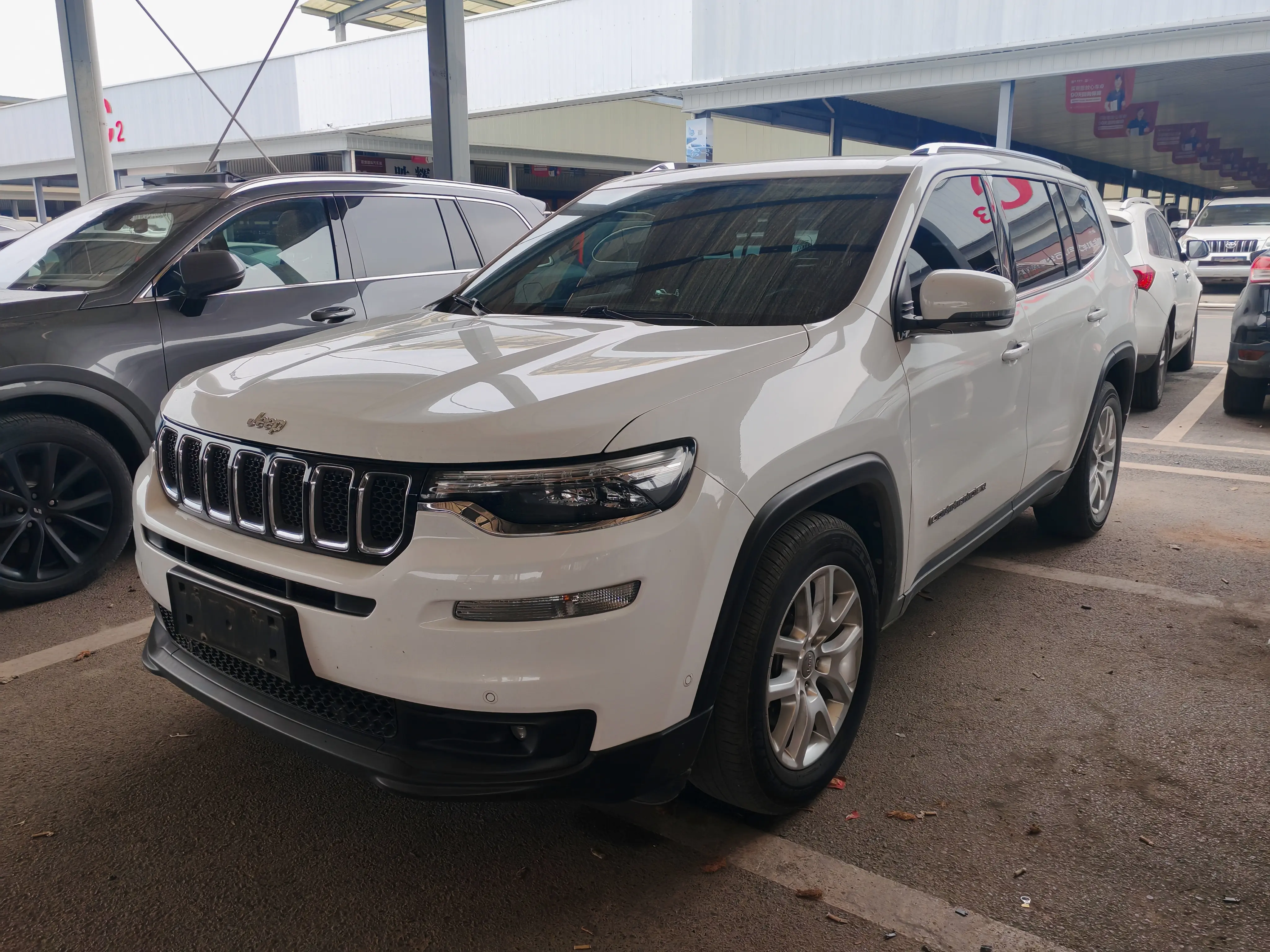 Jeep Commander  из Китая