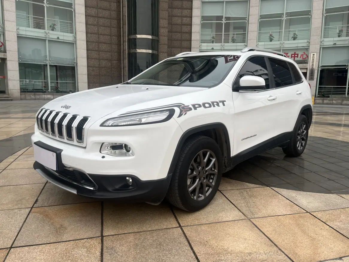 Jeep Cherokee  из Китая