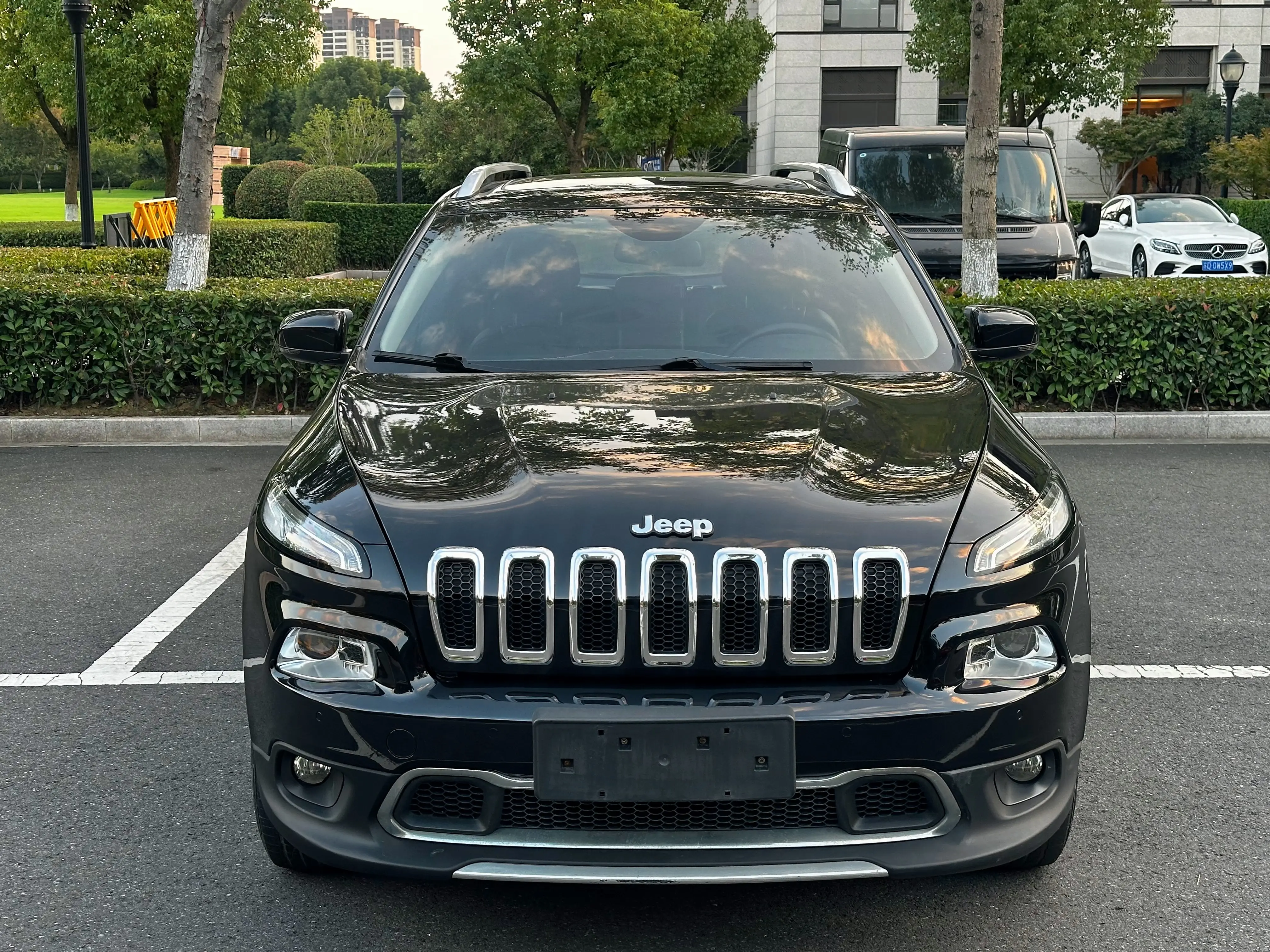 Jeep Cherokee  из Китая