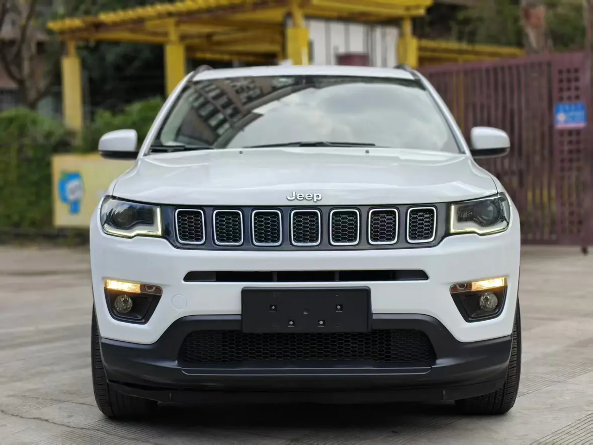 Jeep Guide to  из Китая