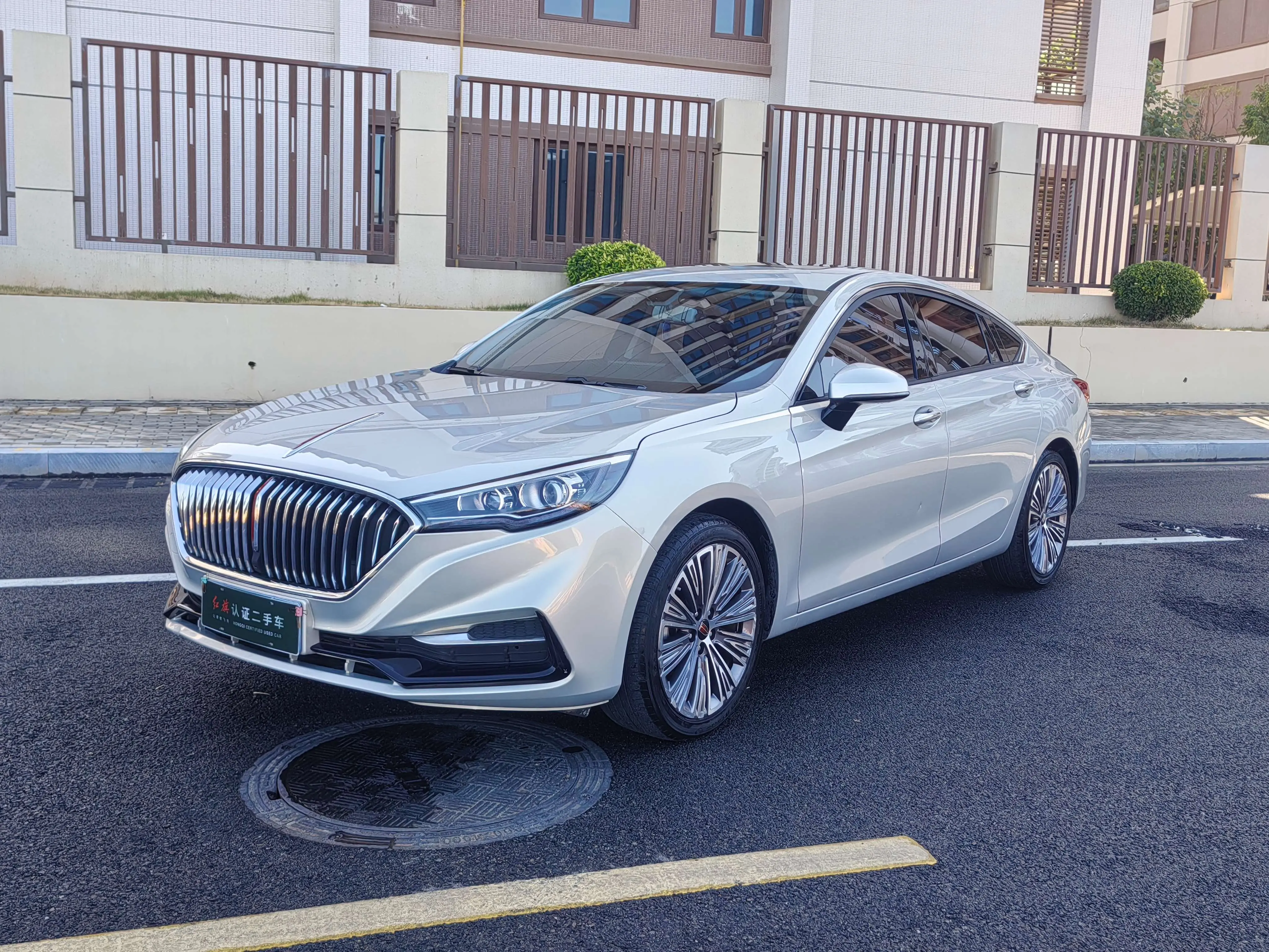 Hongqi H5 classic  из Китая