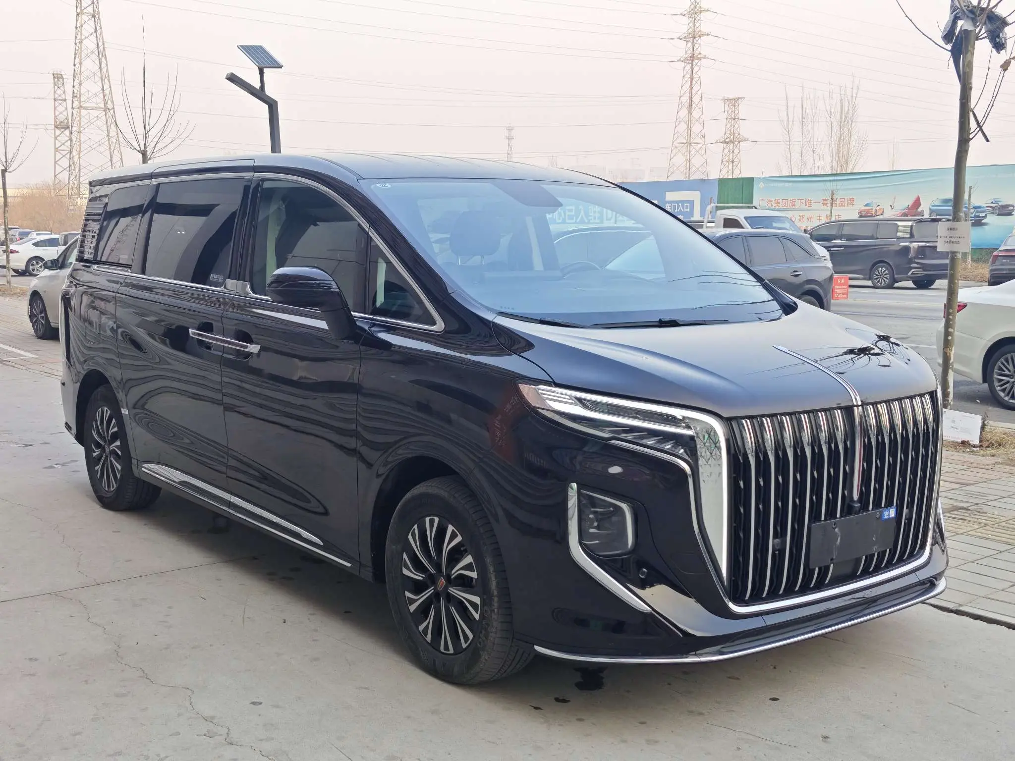 Hongqi HQ9 PHEV  из Китая