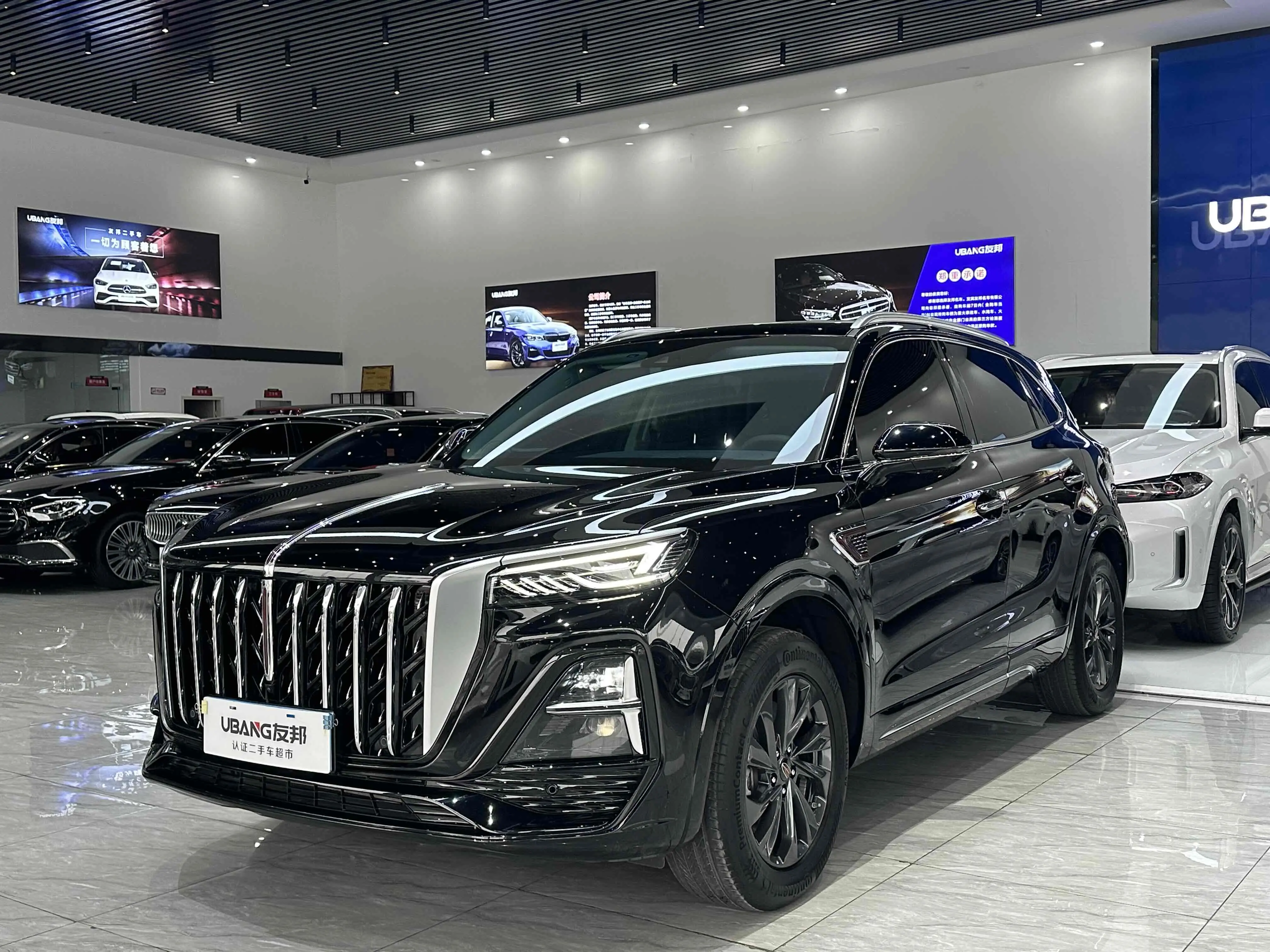 Hongqi HS5  из Китая
