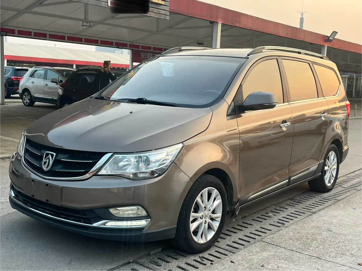 Baojun 730  из Китая