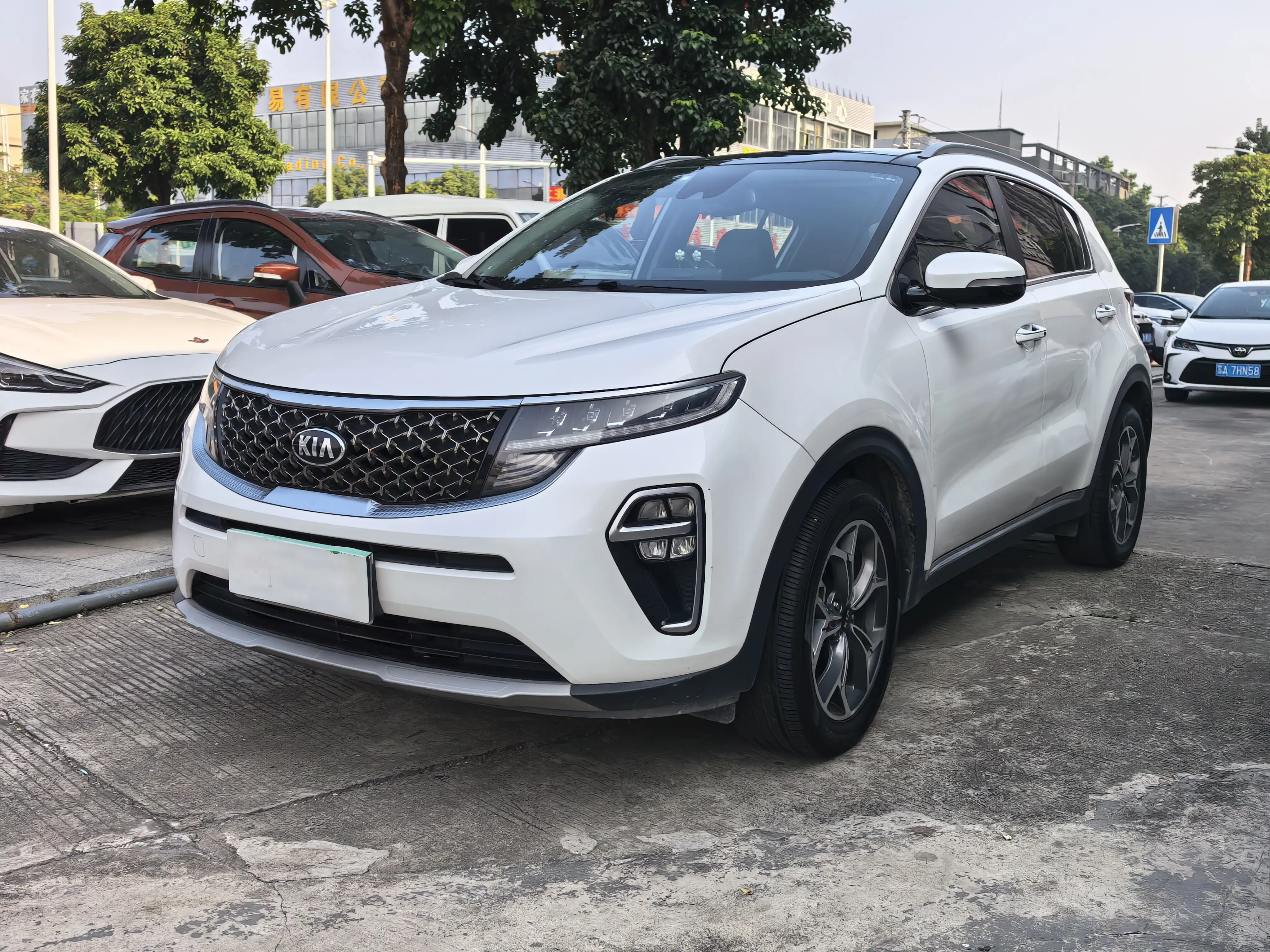 Kia KX5  из Китая