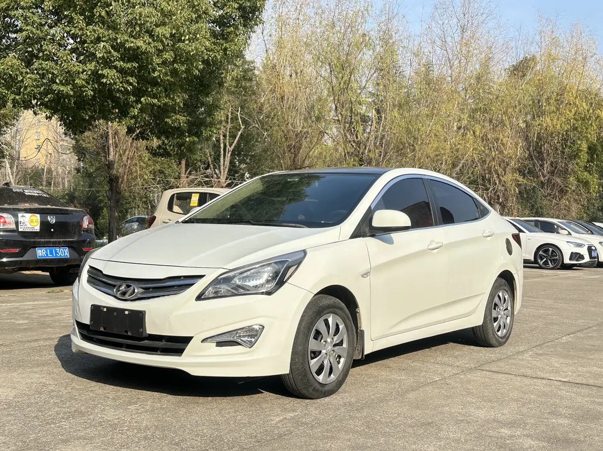 Hyundai Verna (Rena)  из Китая