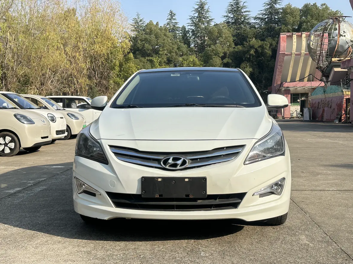Hyundai Verna (Rena)  из Китая