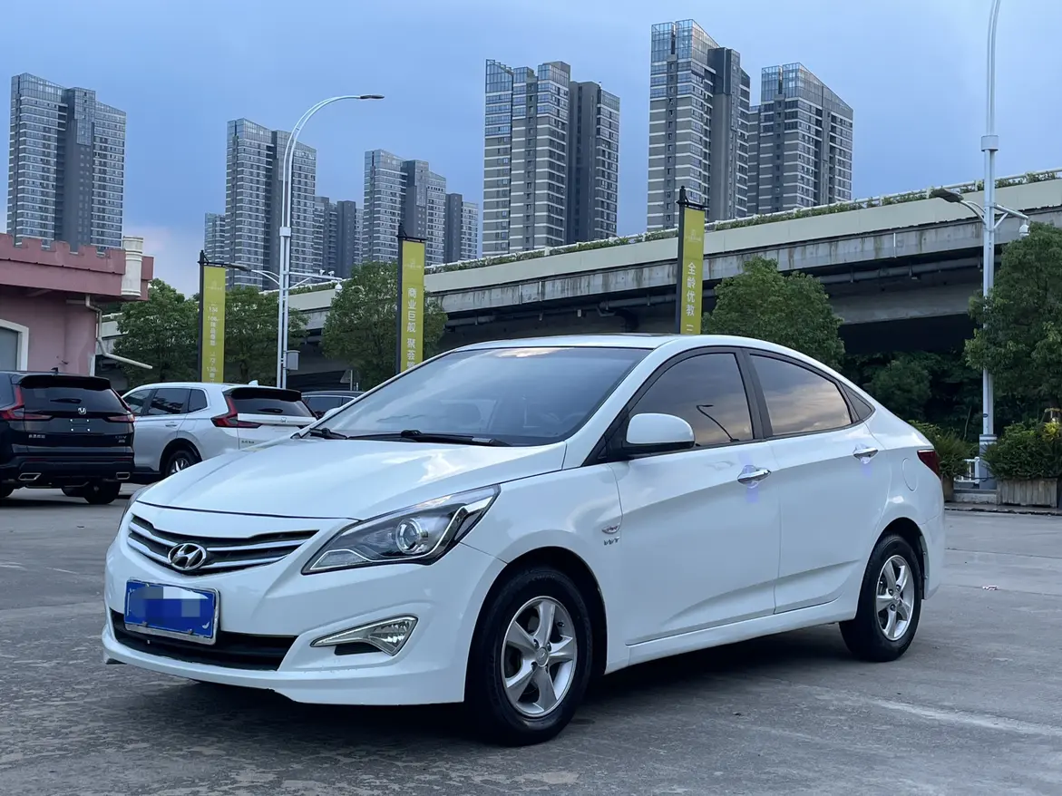 Hyundai Verna (Rena)  из Китая