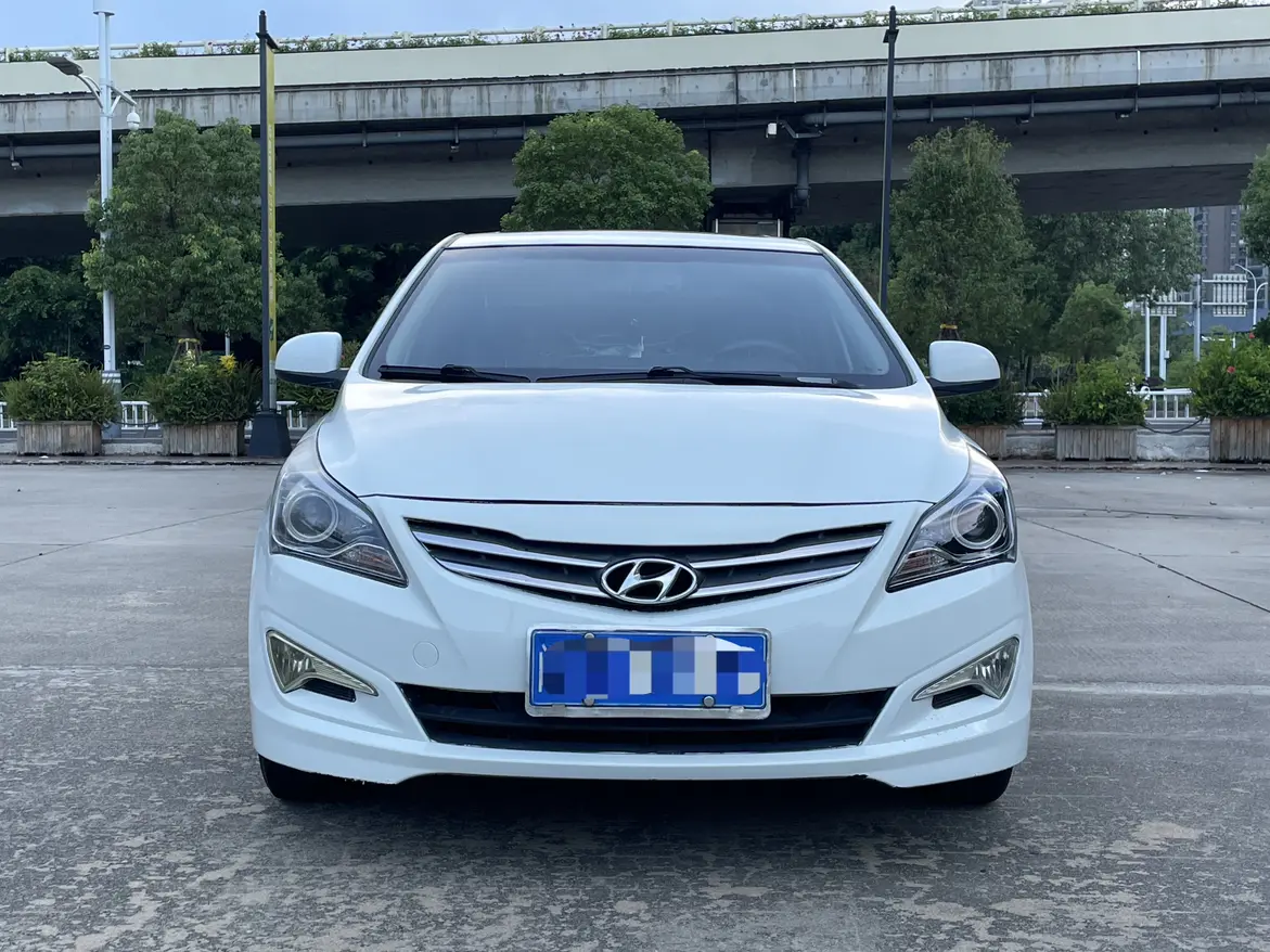 Hyundai Verna (Rena)  из Китая
