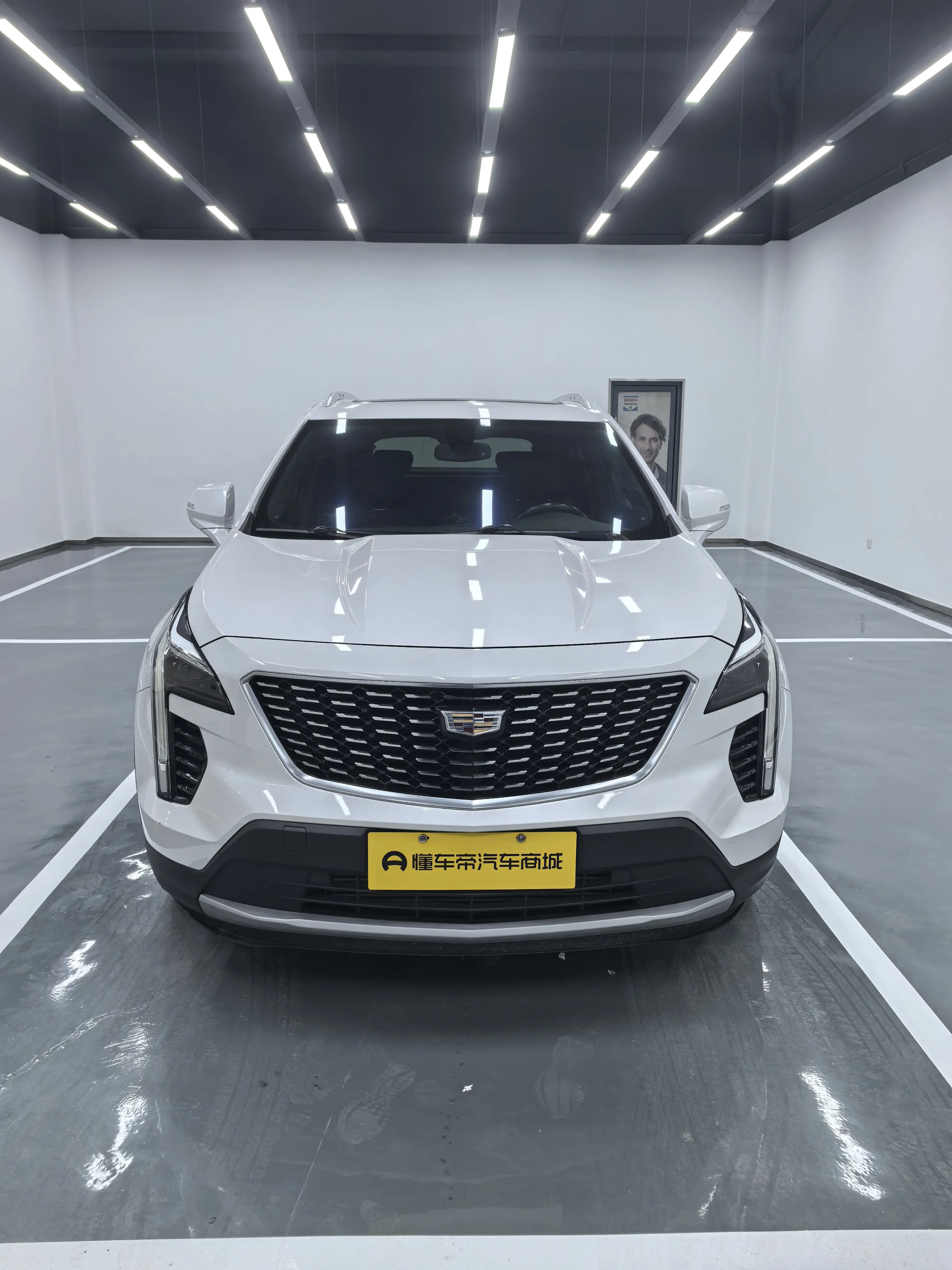 Cadillac XT4  из Китая