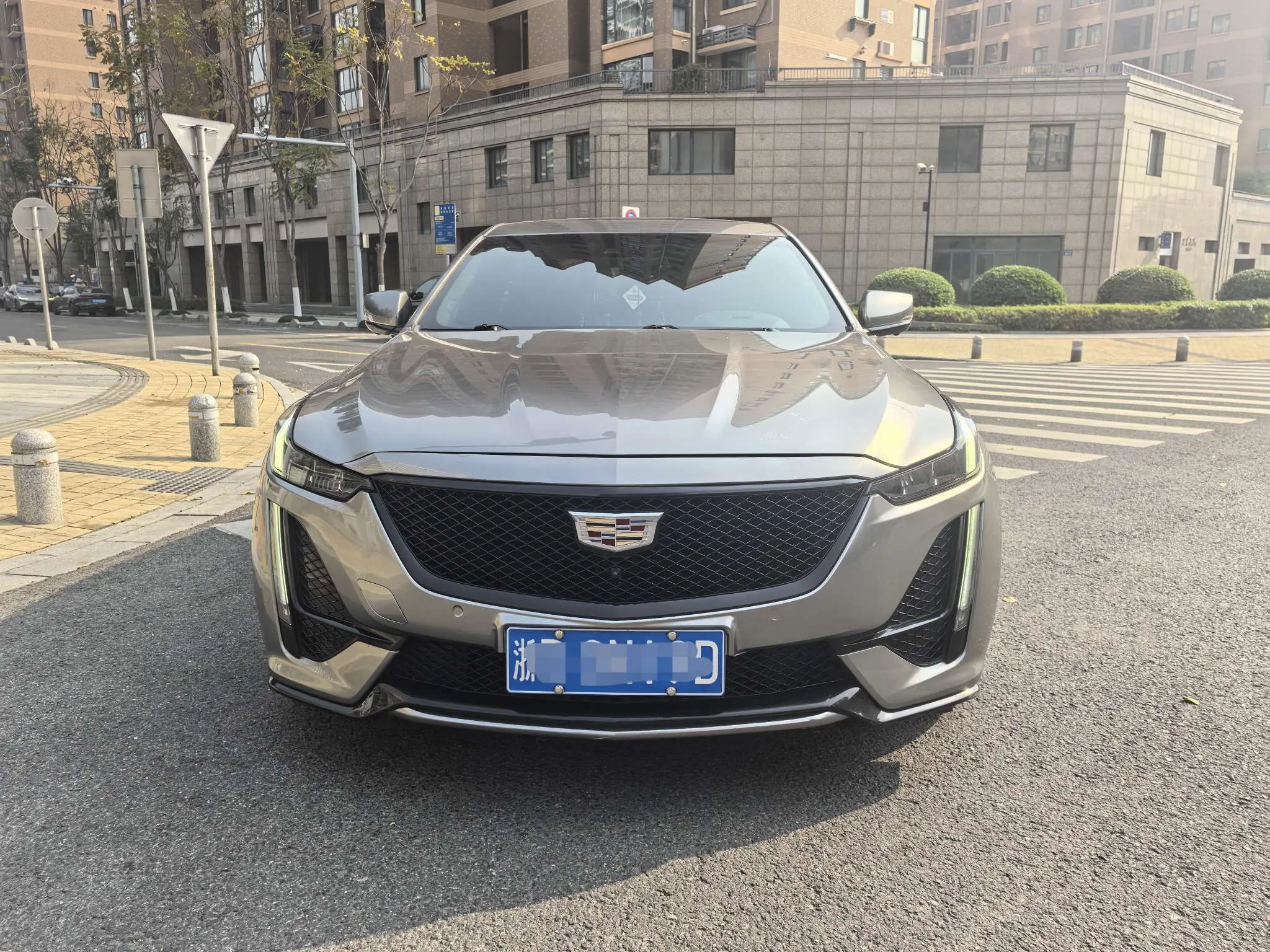 Cadillac CT5  из Китая