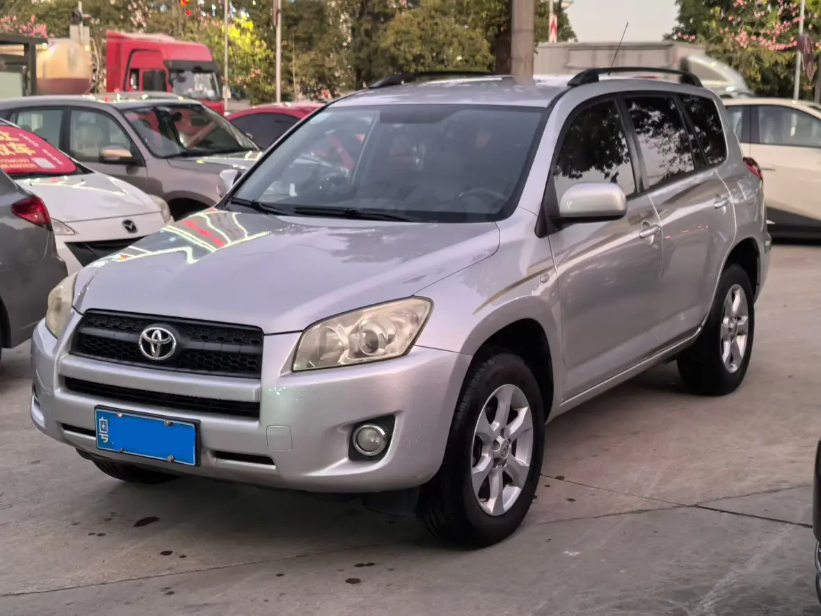 Toyota RAV4  из Китая