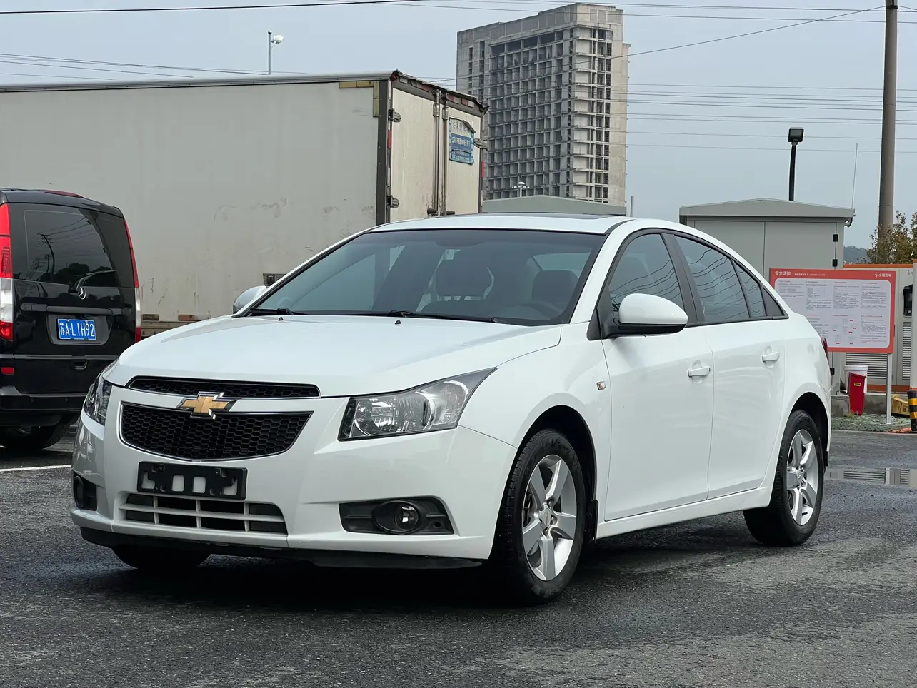 Chevrolet Monza (Cruze)  из Китая