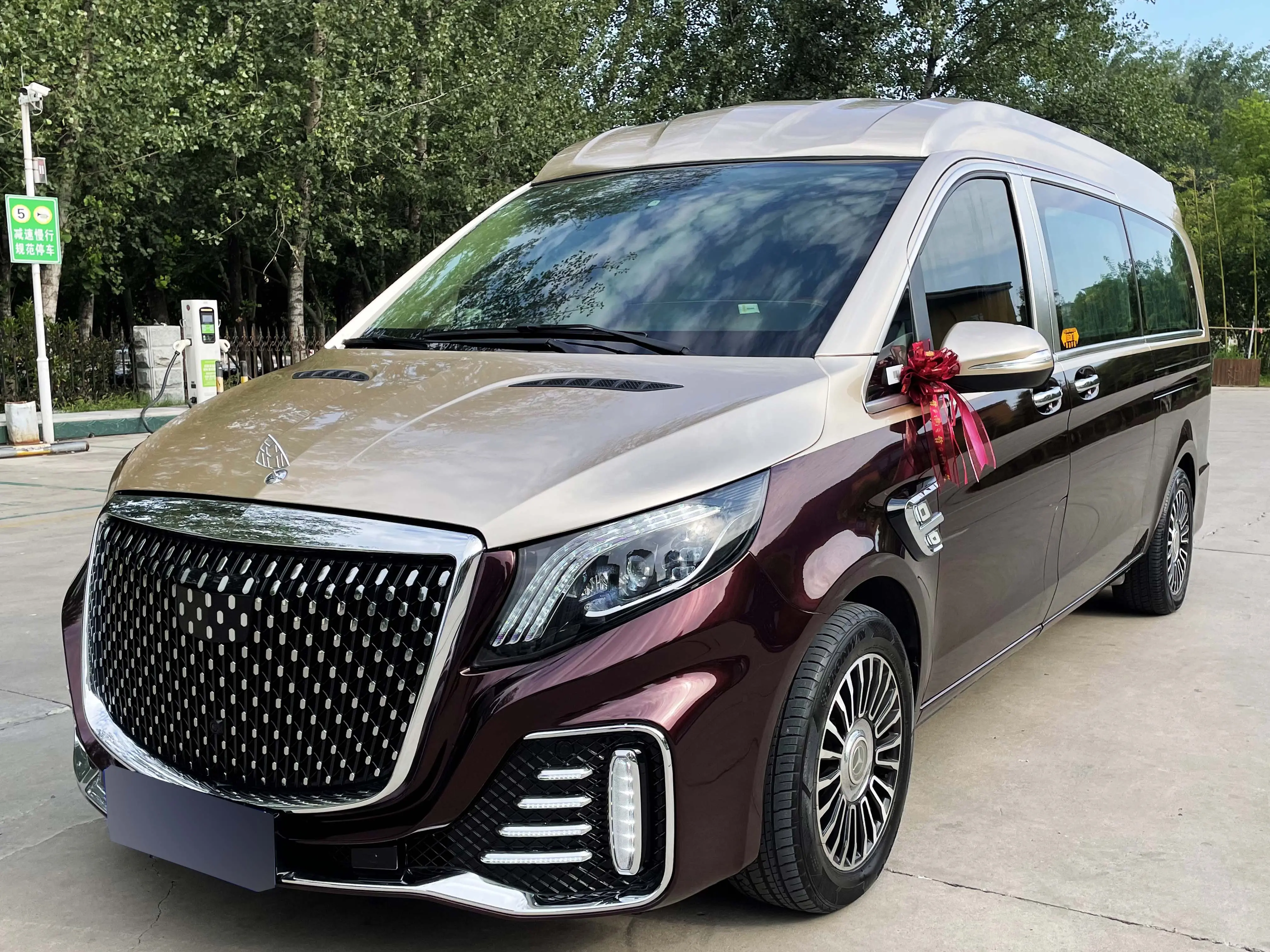 Mercedes-Benz Vito  из Китая