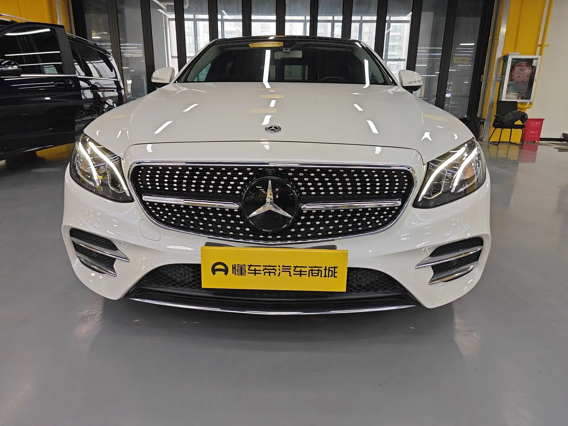 Mercedes-Benz E-Class  из Китая