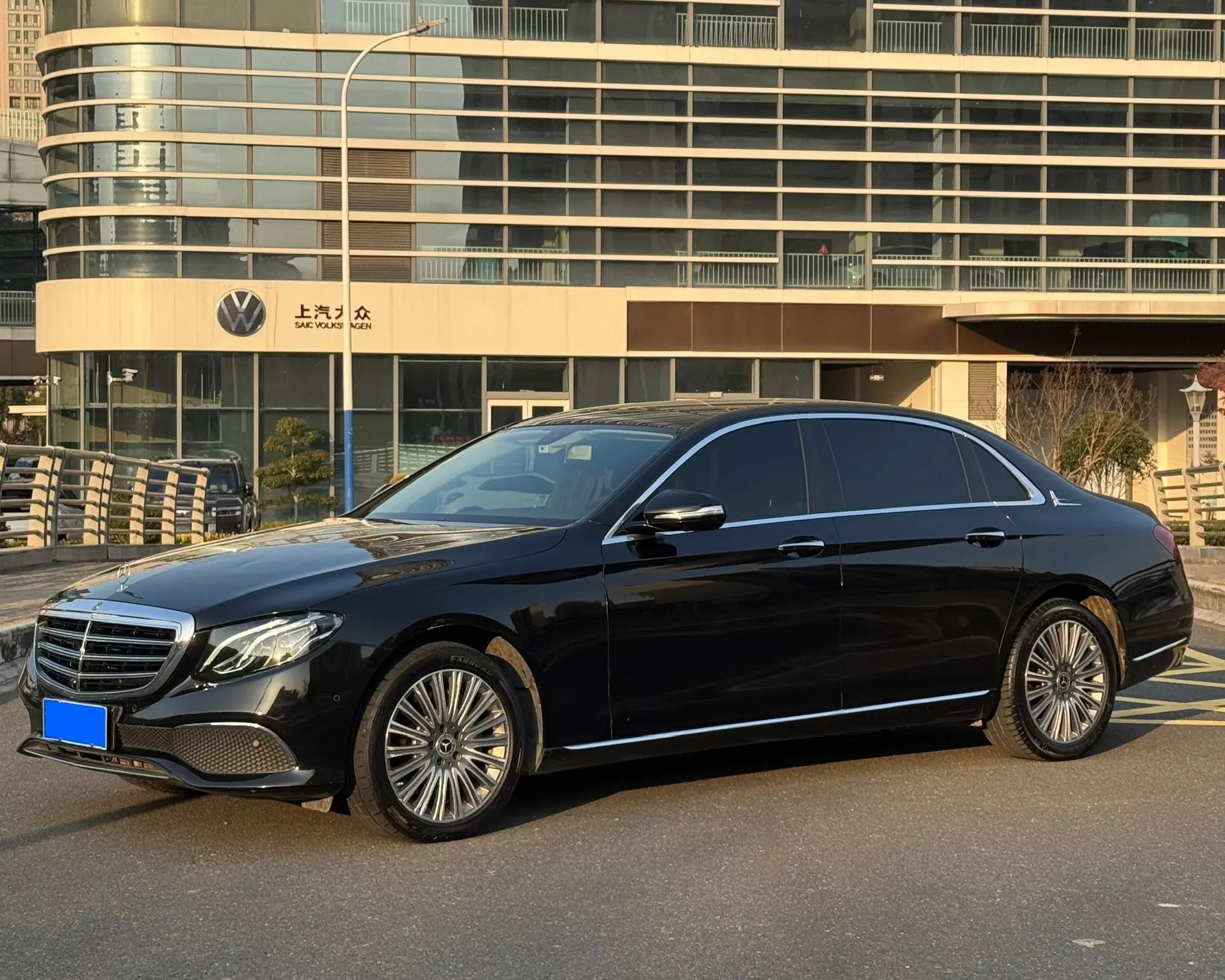 Mercedes-Benz E-Class  из Китая