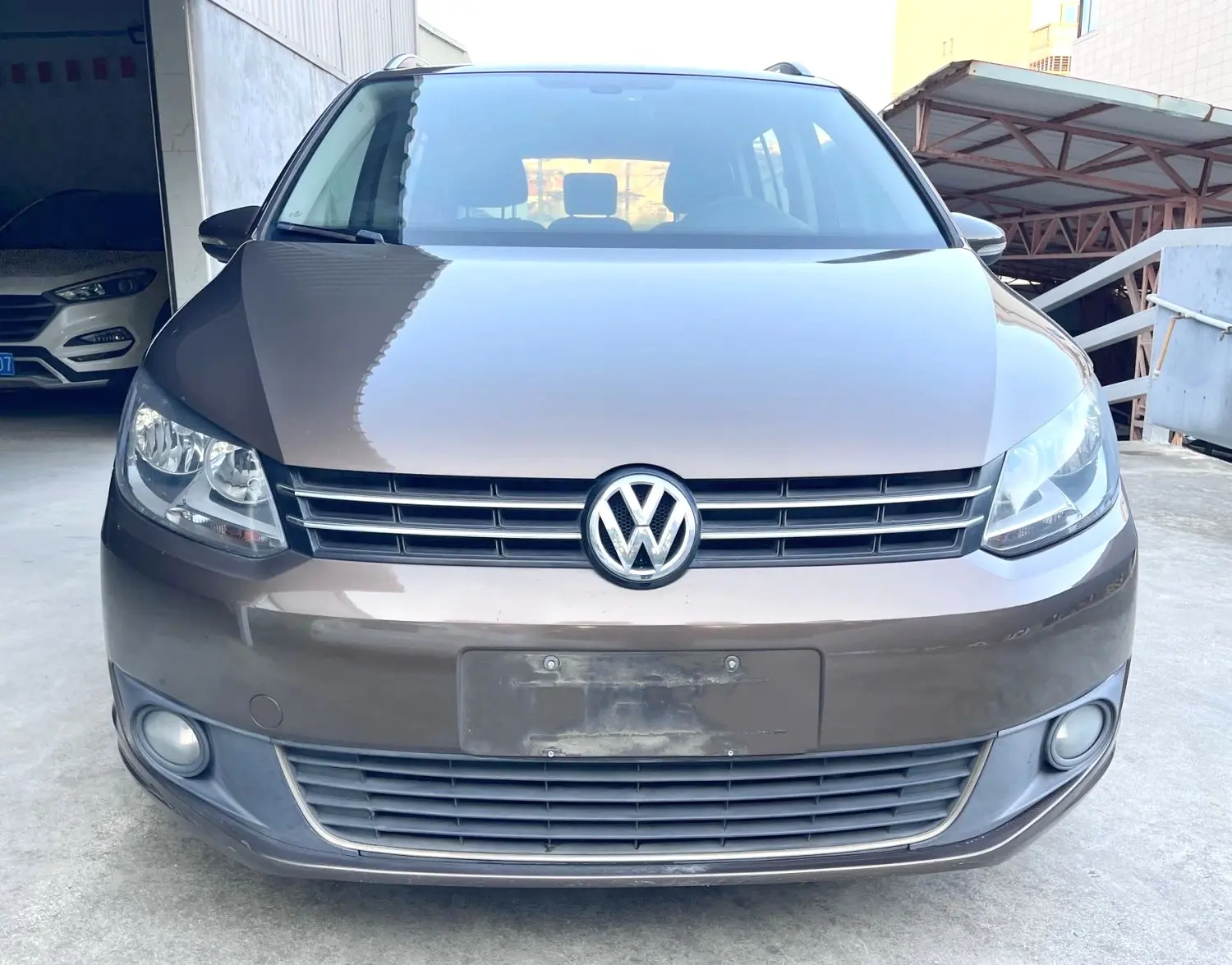 Volkswagen Touran  из Китая