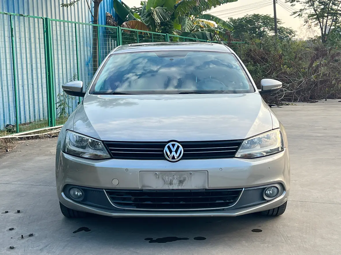 Volkswagen Sagitar  из Китая