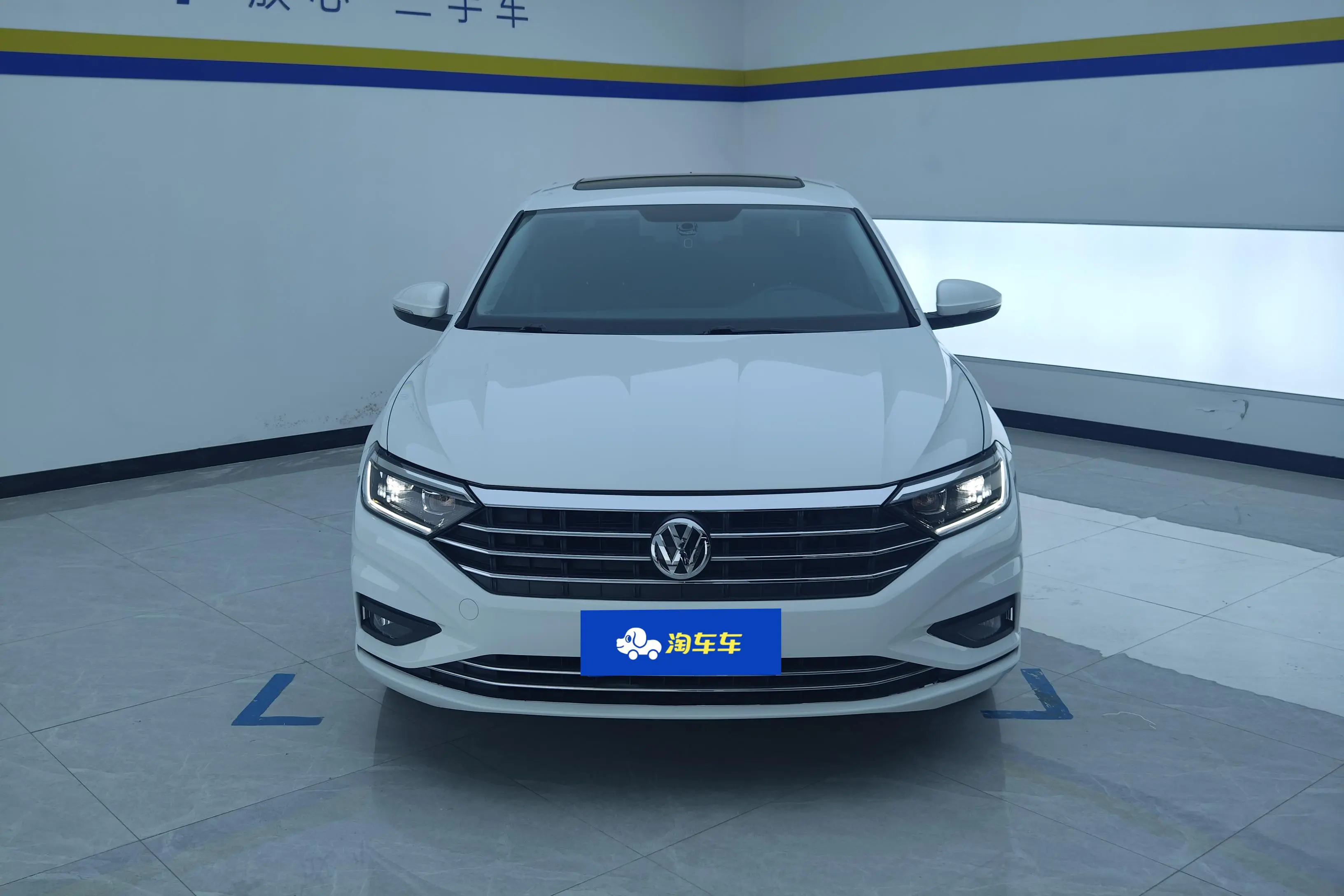 Volkswagen Sagitar  из Китая