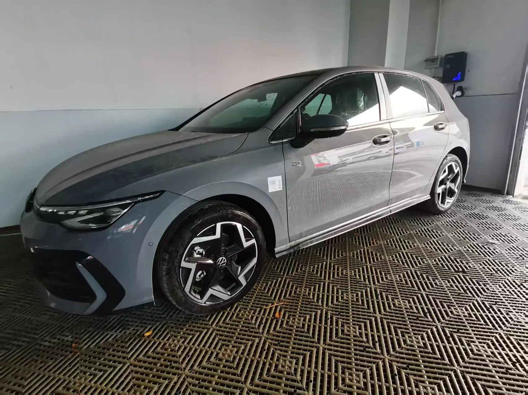 Volkswagen Golf  из Китая