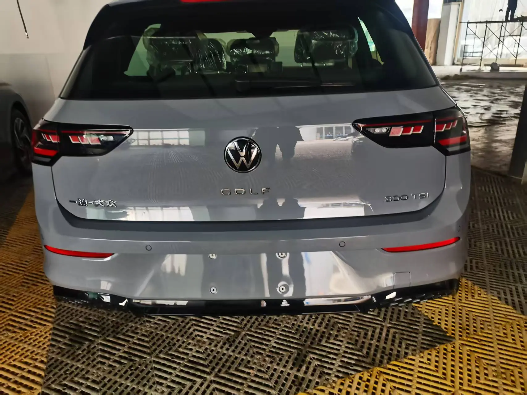 Volkswagen Golf  из Китая