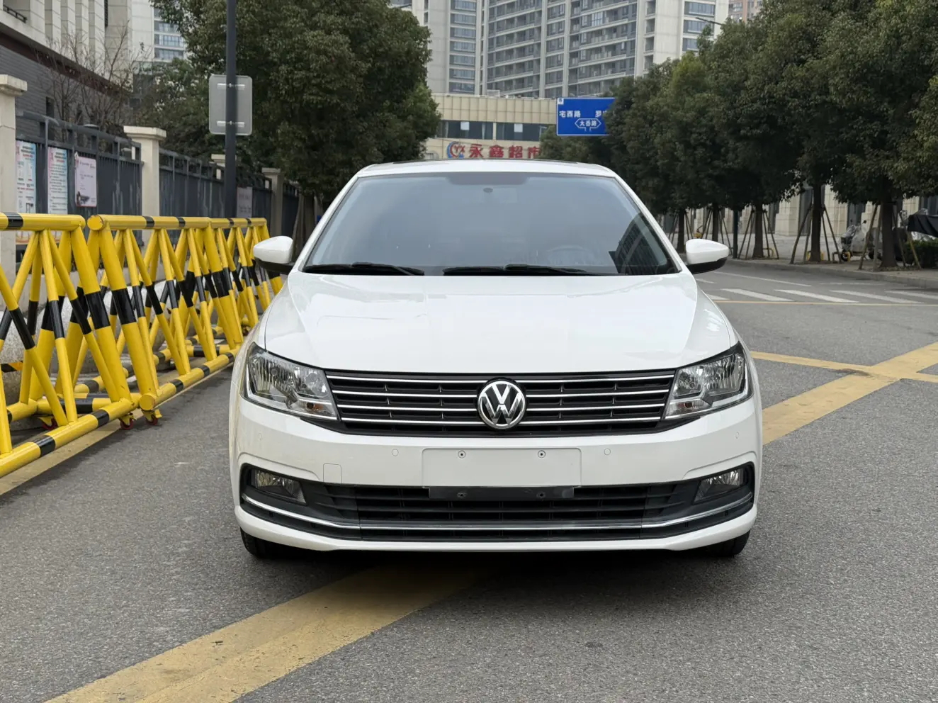 Volkswagen Lavida  из Китая