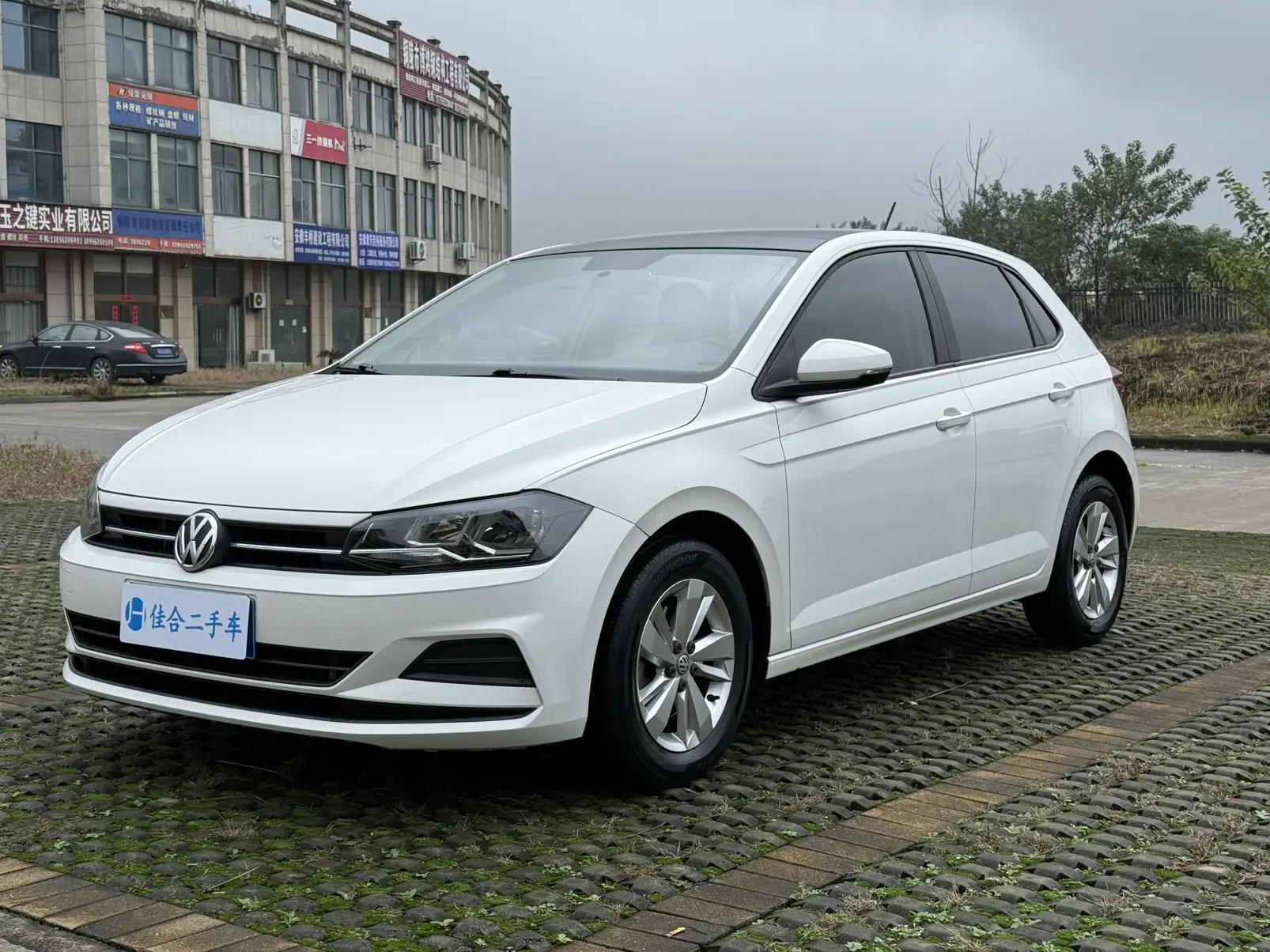 Volkswagen Polo  из Китая