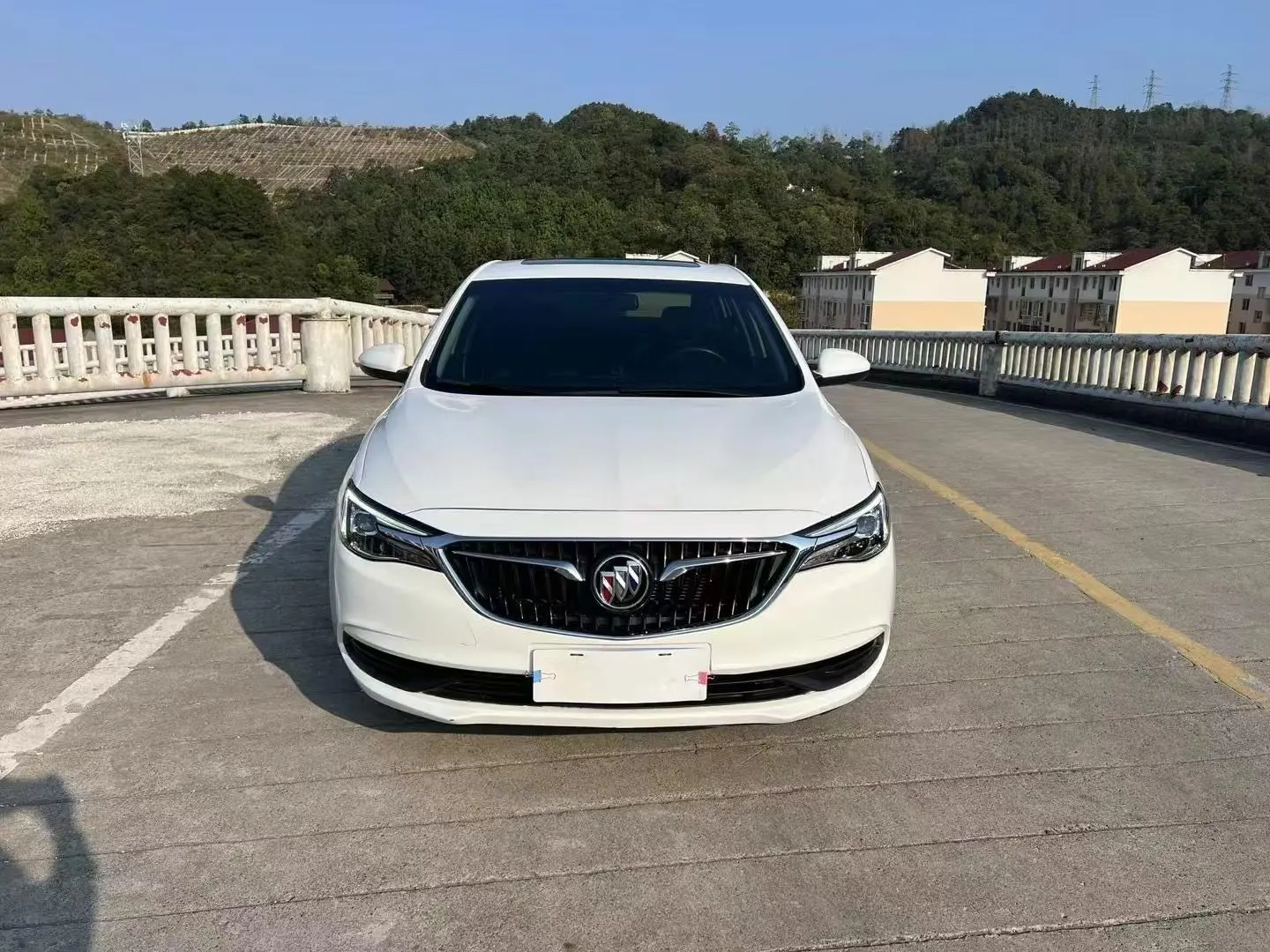 Buick Yinglang  из Китая