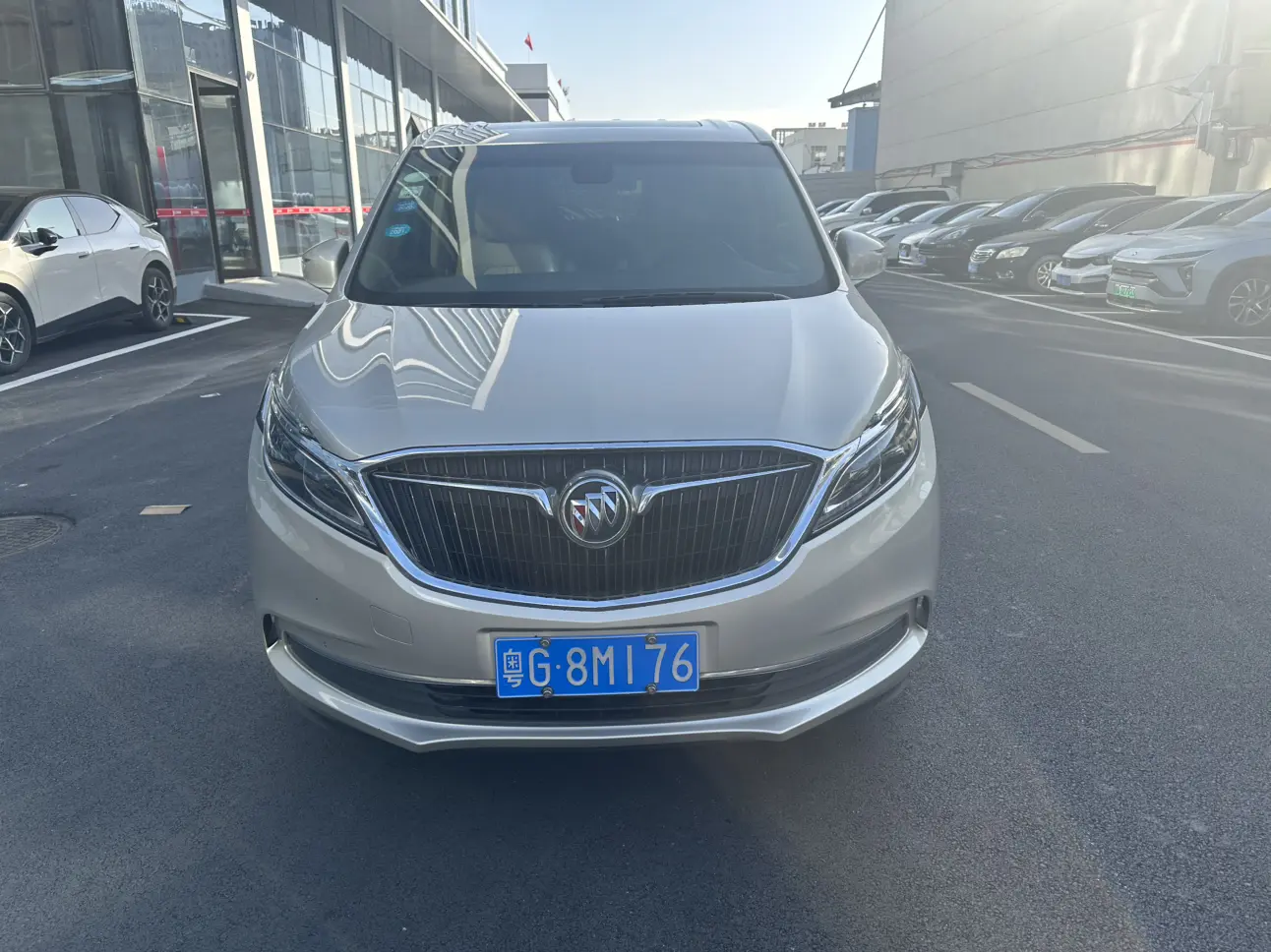 Buick GL8  из Китая