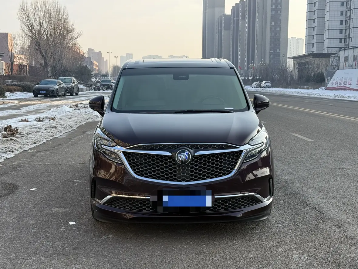 Buick GL8  из Китая