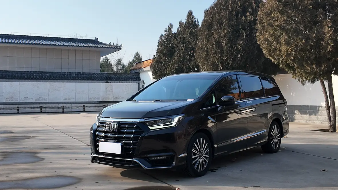 Honda Elysion (Alison)  из Китая