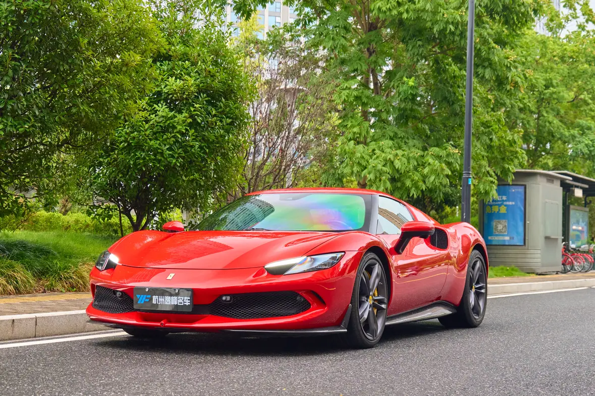 Ferrari 296  из Китая