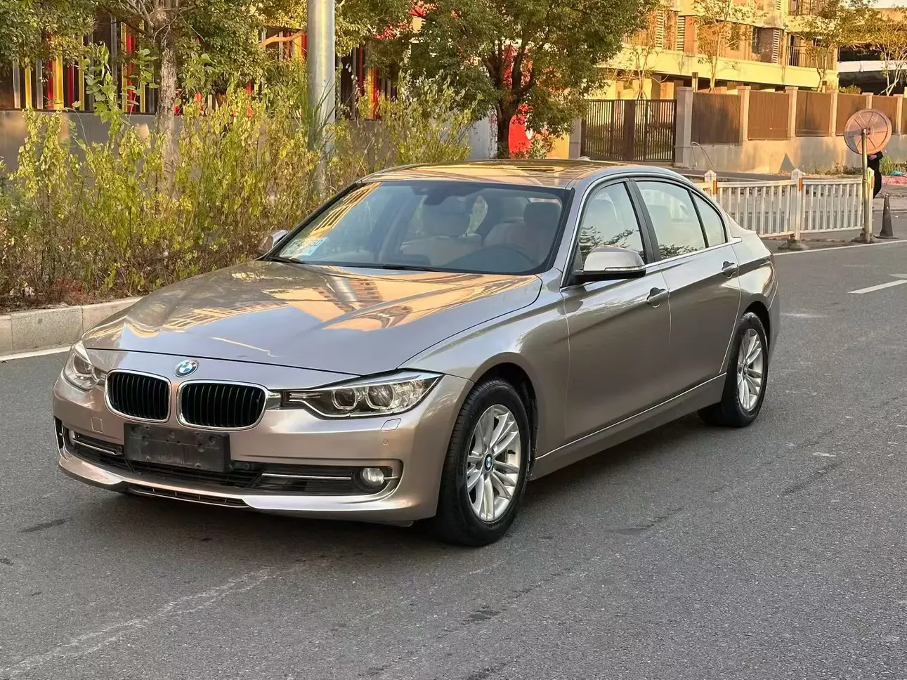 BMW 3 Series  из Китая