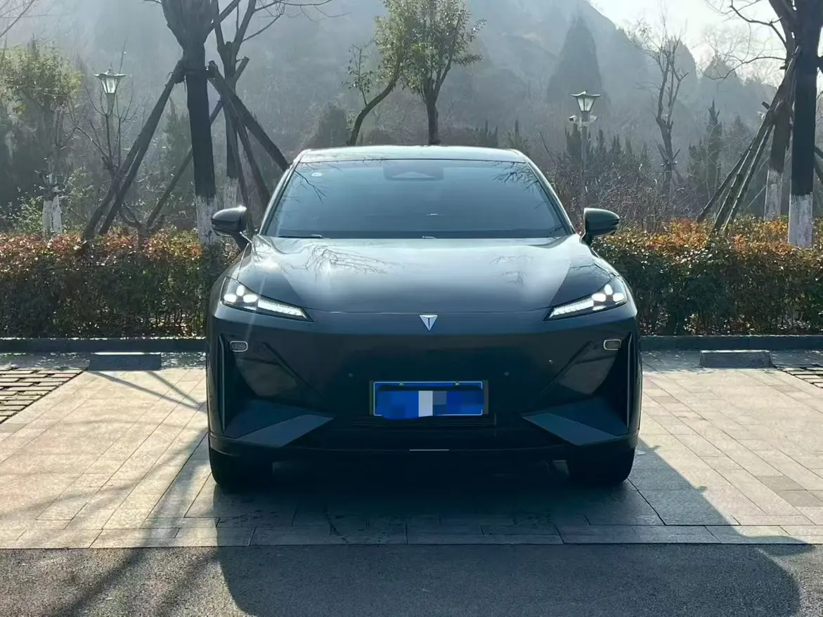 Deepal Dark blue S07  из Китая