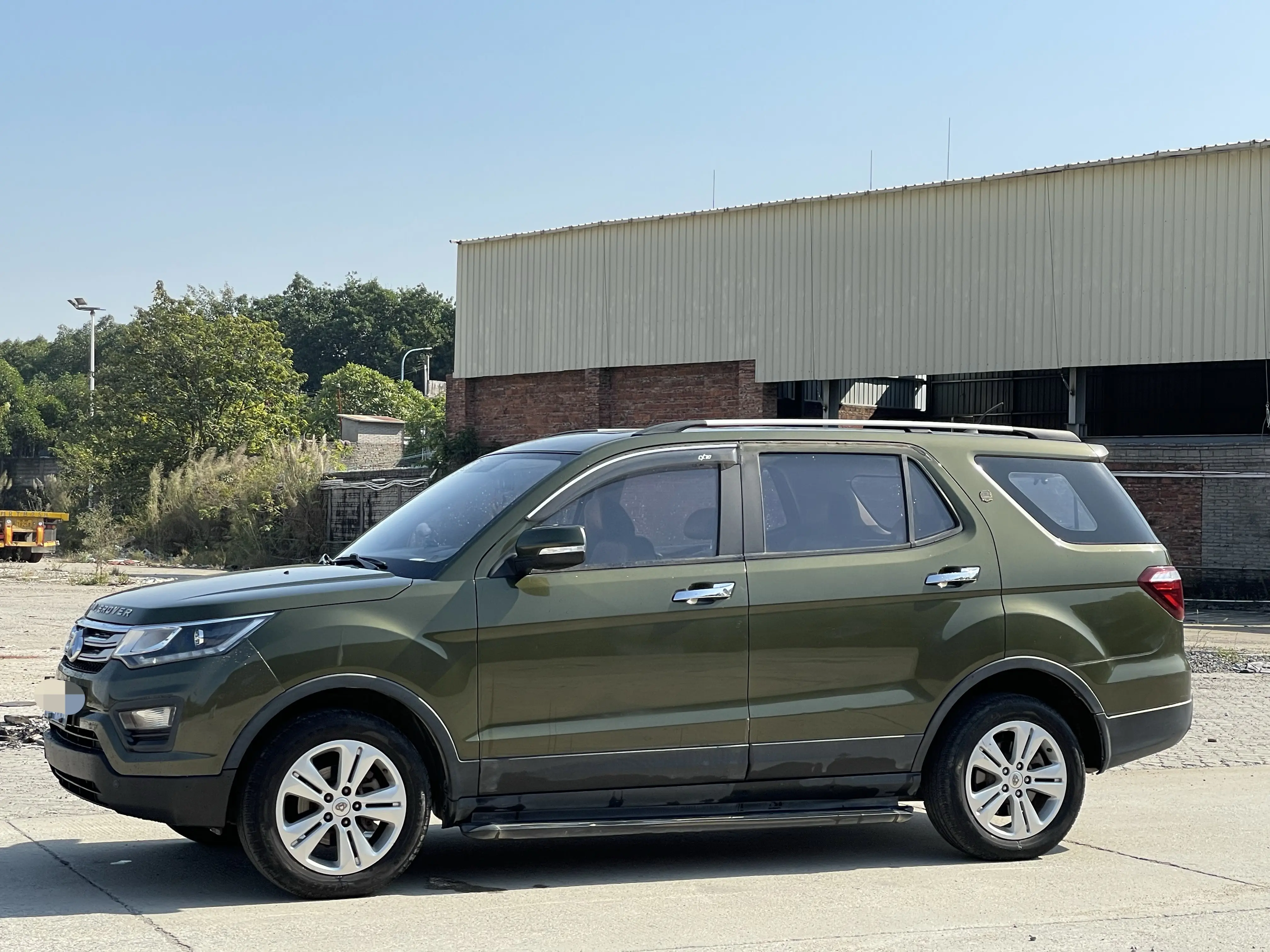 Oshan Changan Auchan CX70  из Китая