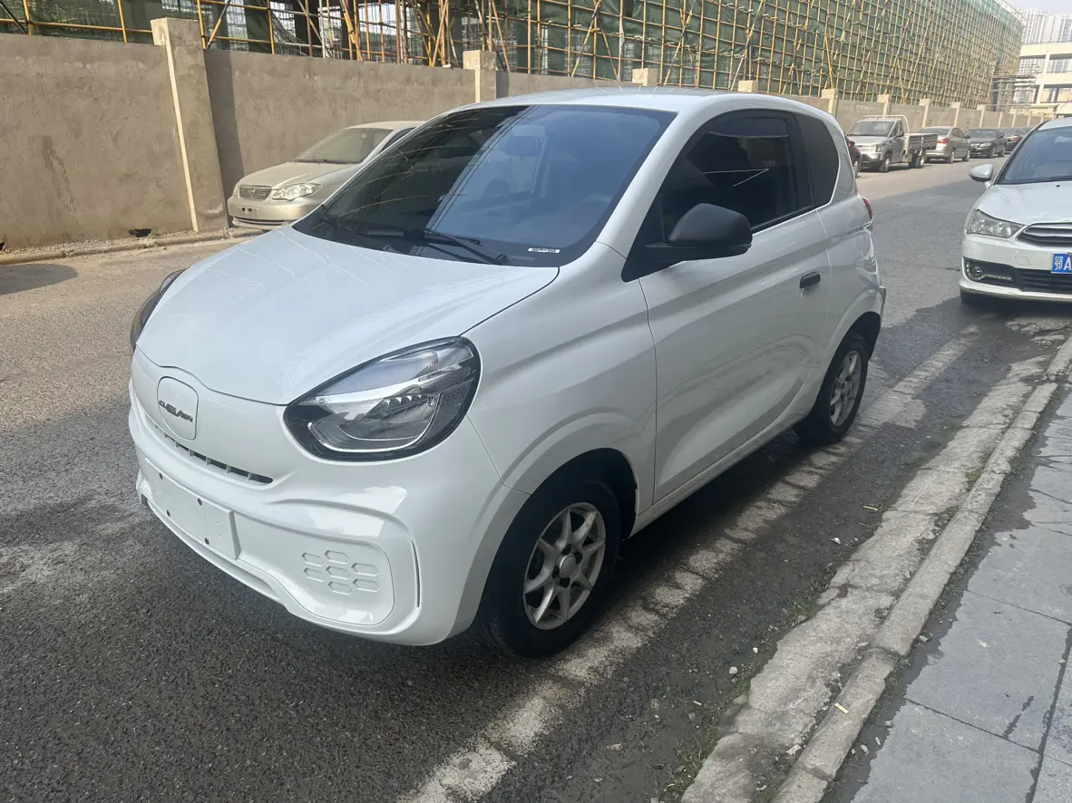 Roewe CLEVER  из Китая