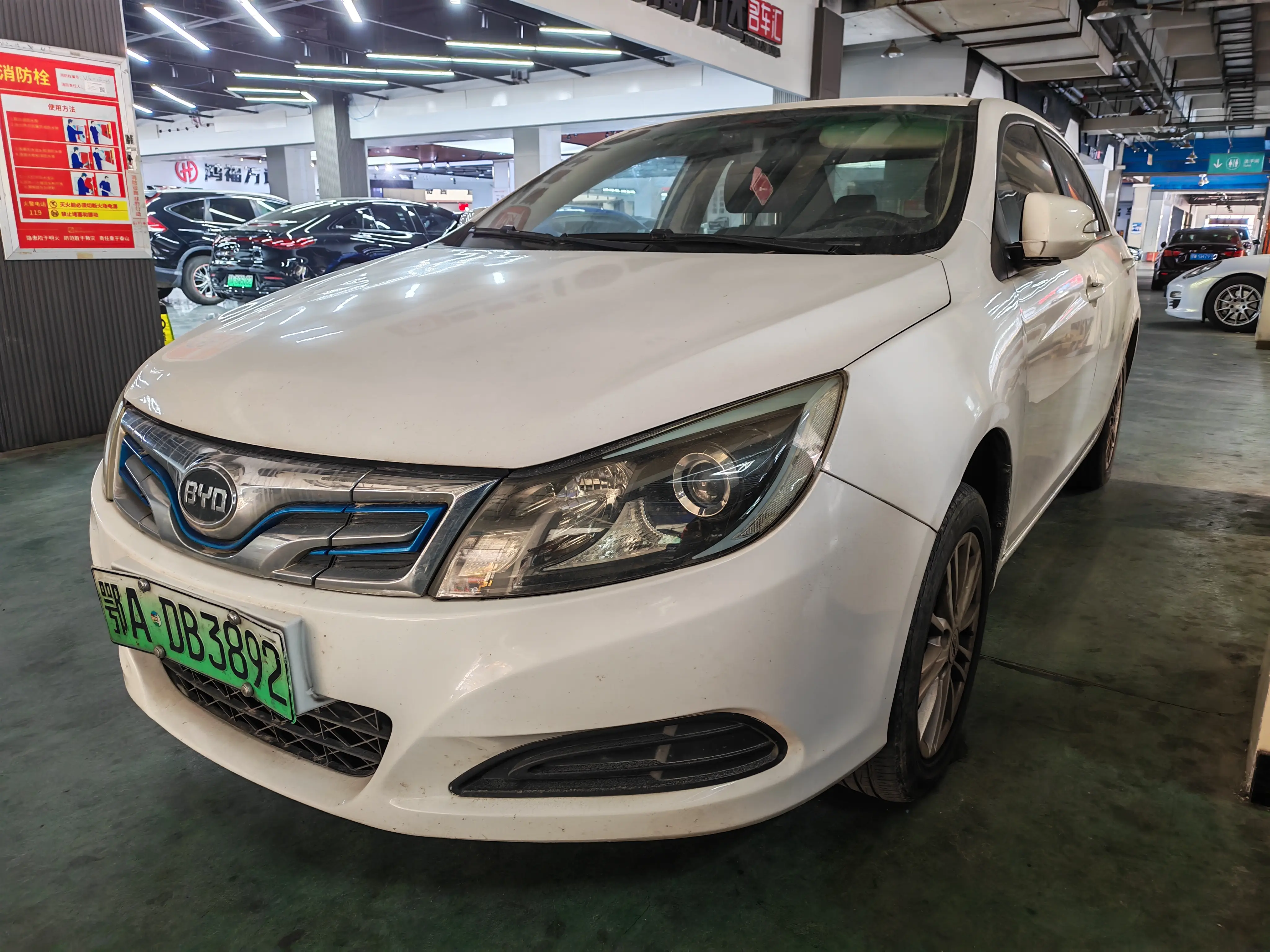 BYD e5  из Китая