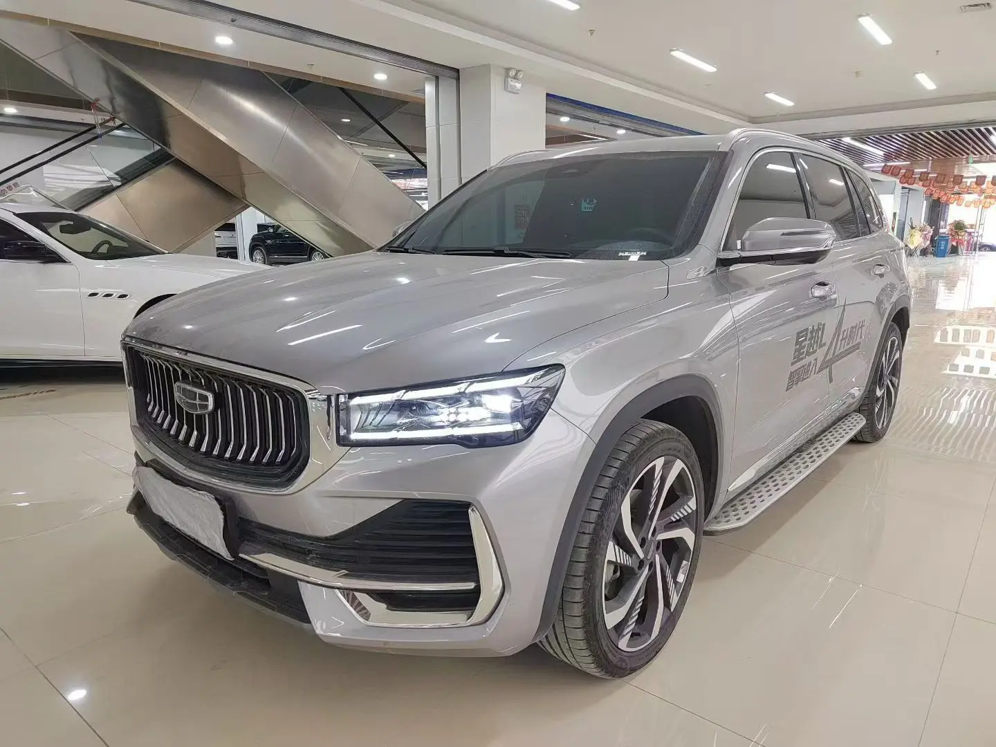 Geely Monjaro (Xingyue L)  из Китая