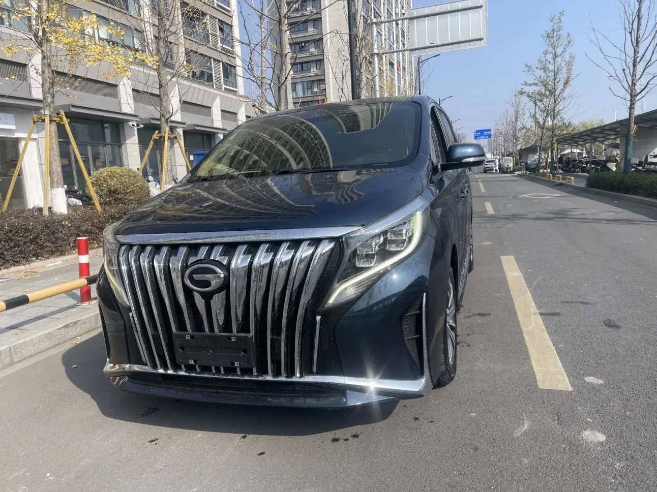 GAC Trumpchi M8  из Китая