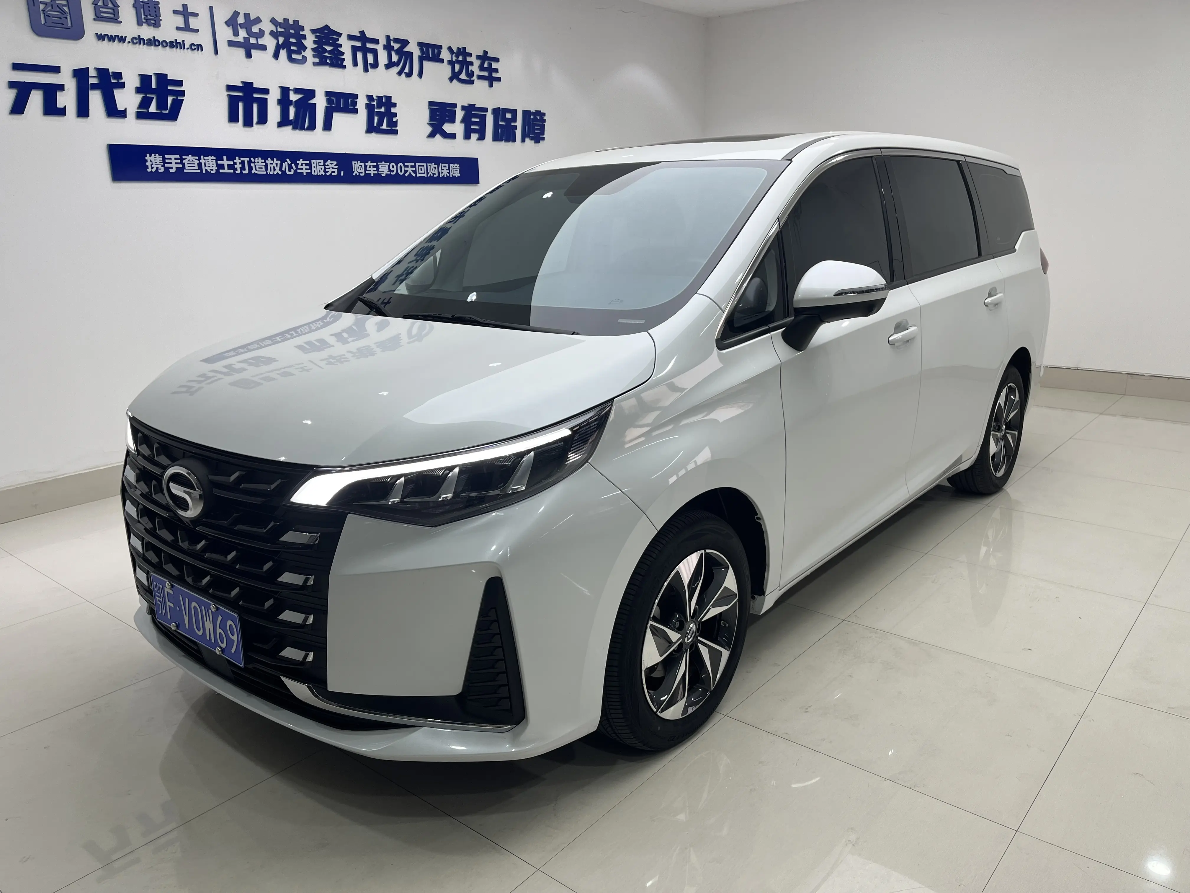 GAC Trumpchi M6  из Китая