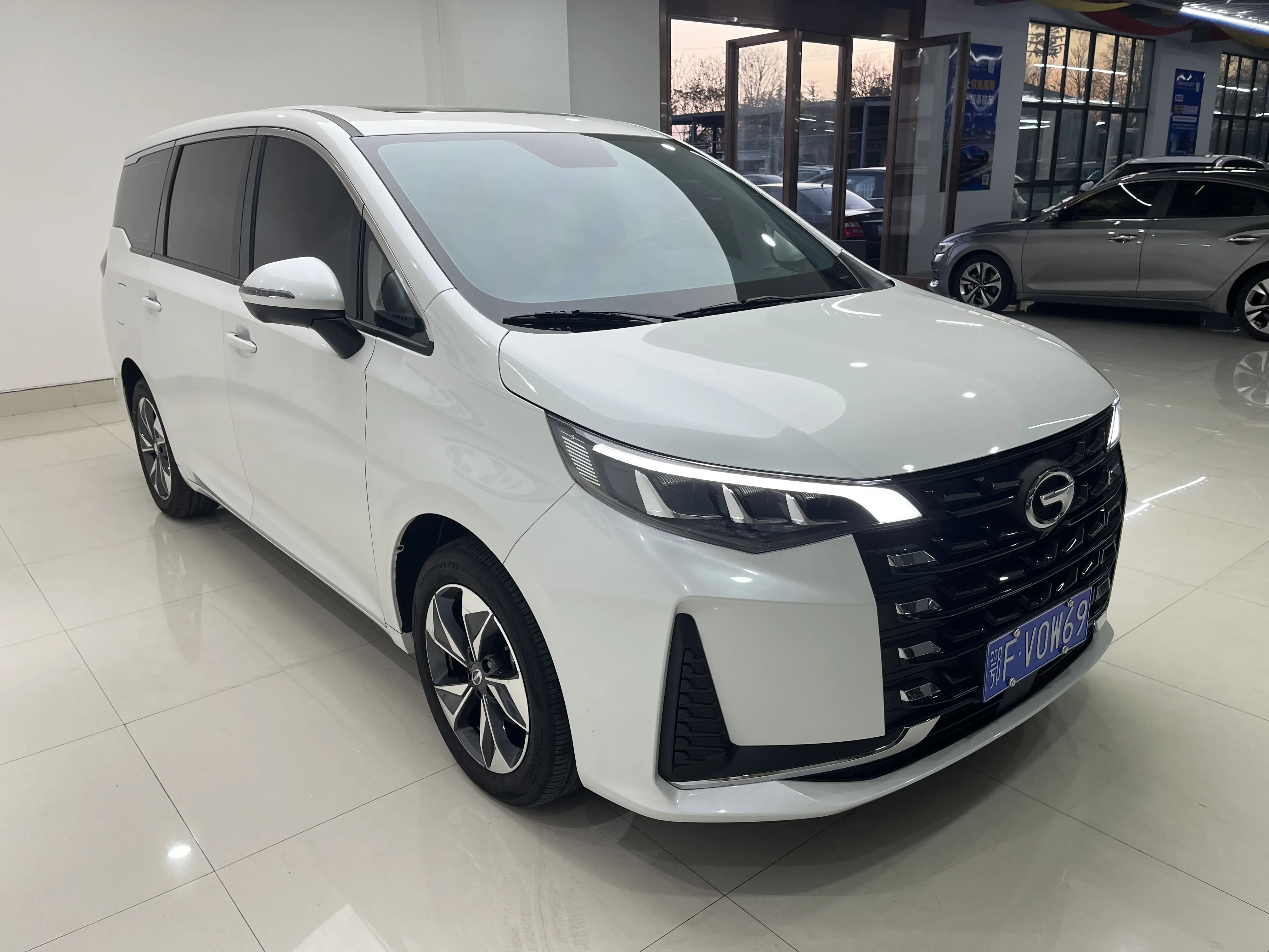 GAC Trumpchi M6  из Китая