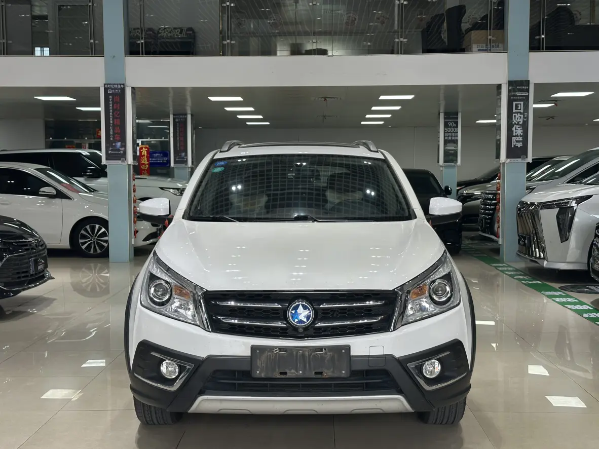 Kai Chen Venucia T70  из Китая