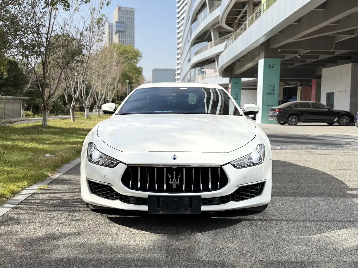 Maserati Ghibli  из Китая