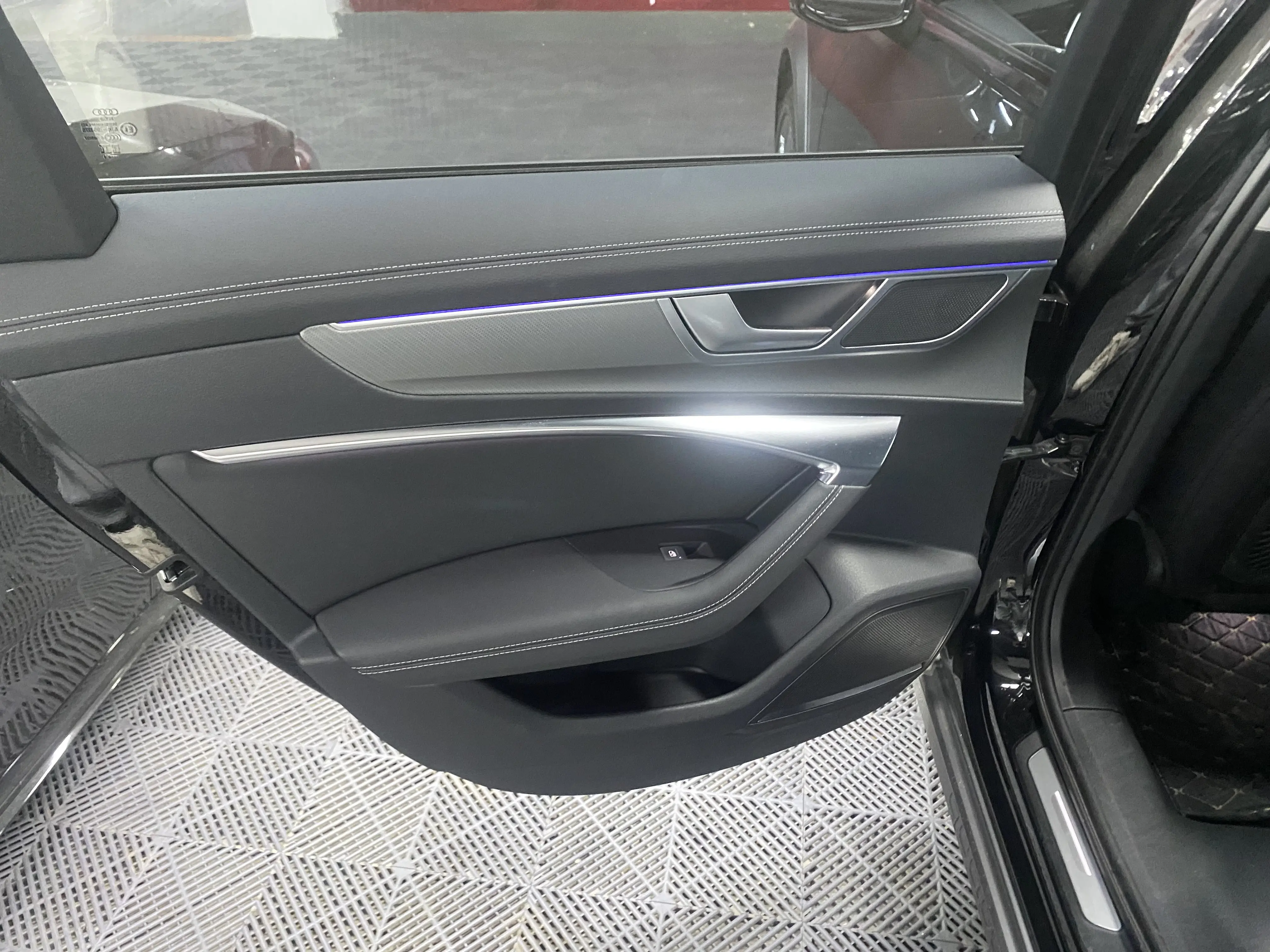 Audi A6  из Китая