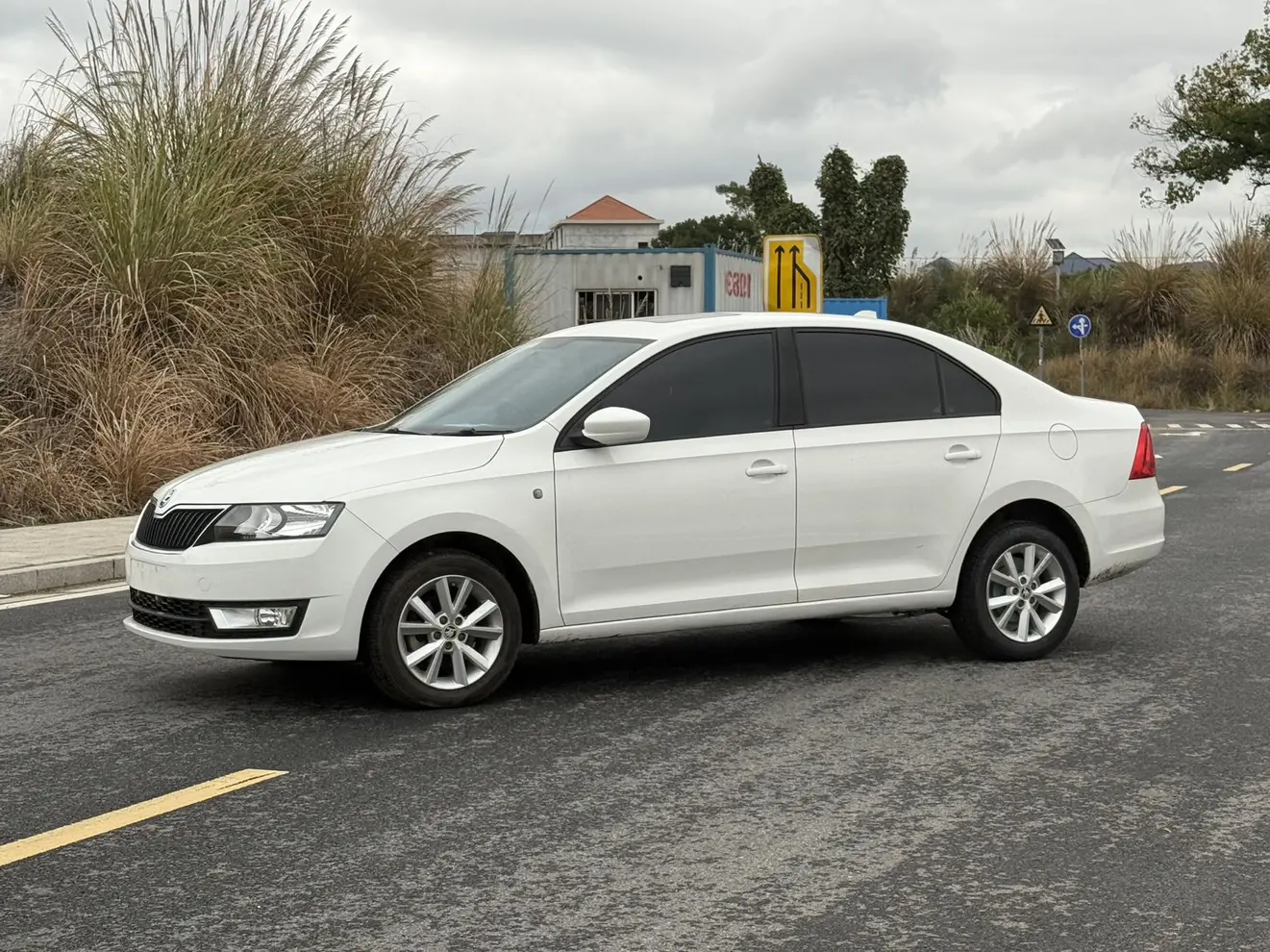 Skoda Xin Rui  из Китая