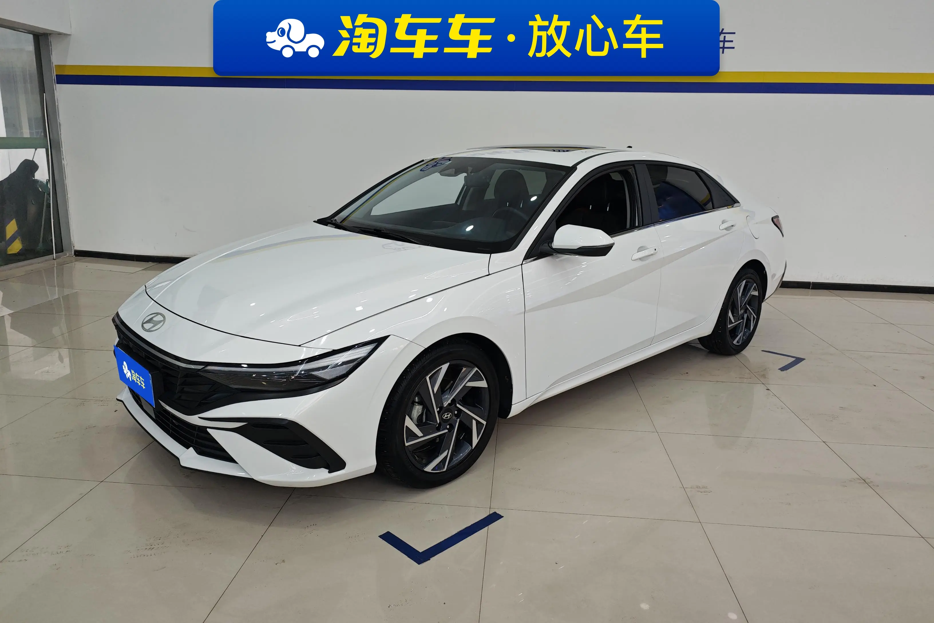 Hyundai Elantra  из Китая